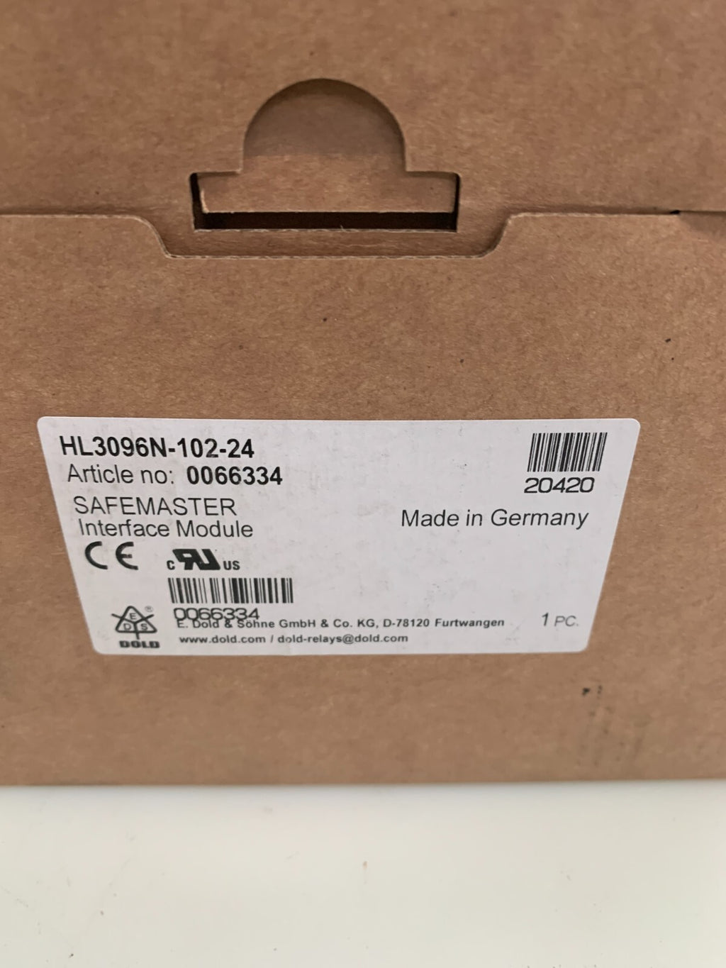 DOLD & SOHNE  HL3096N-102-24  SAFEMASTER Interface Module 0066334   (Lot of 2)