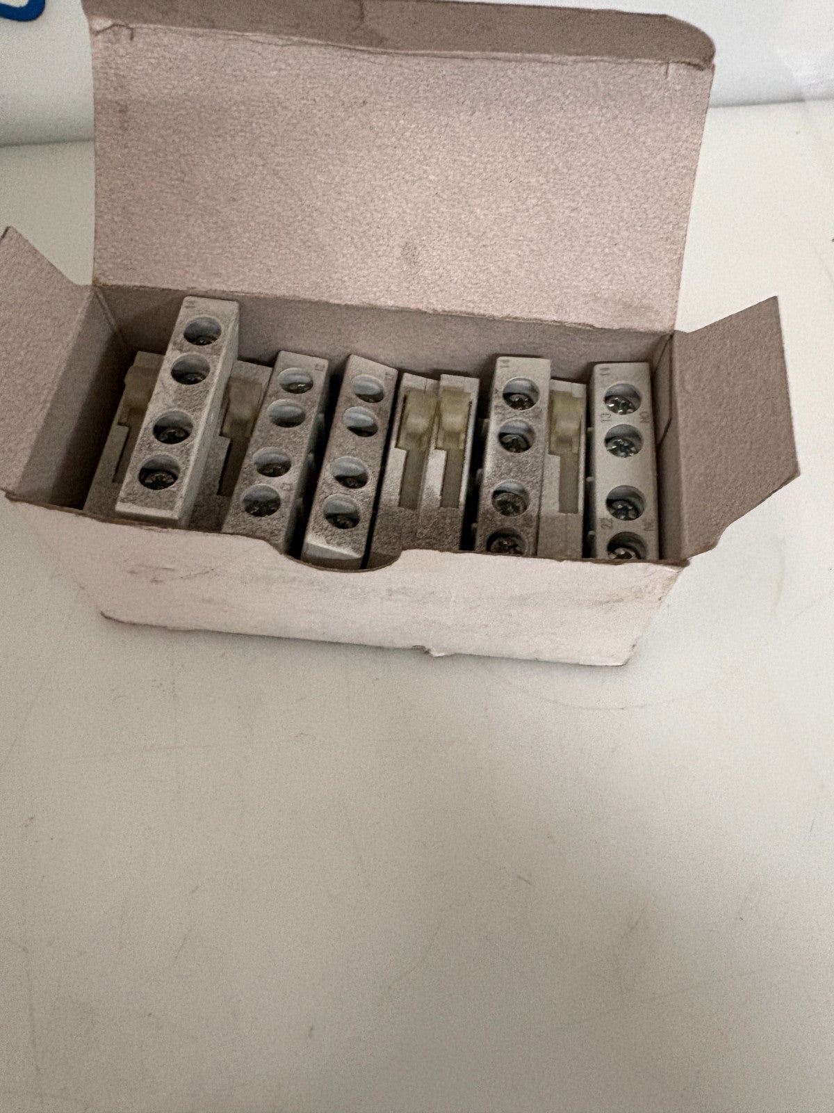 LOT OF 21 SIEMENS AUXILIARY CONTACT BLOC 3RV1901-1E2