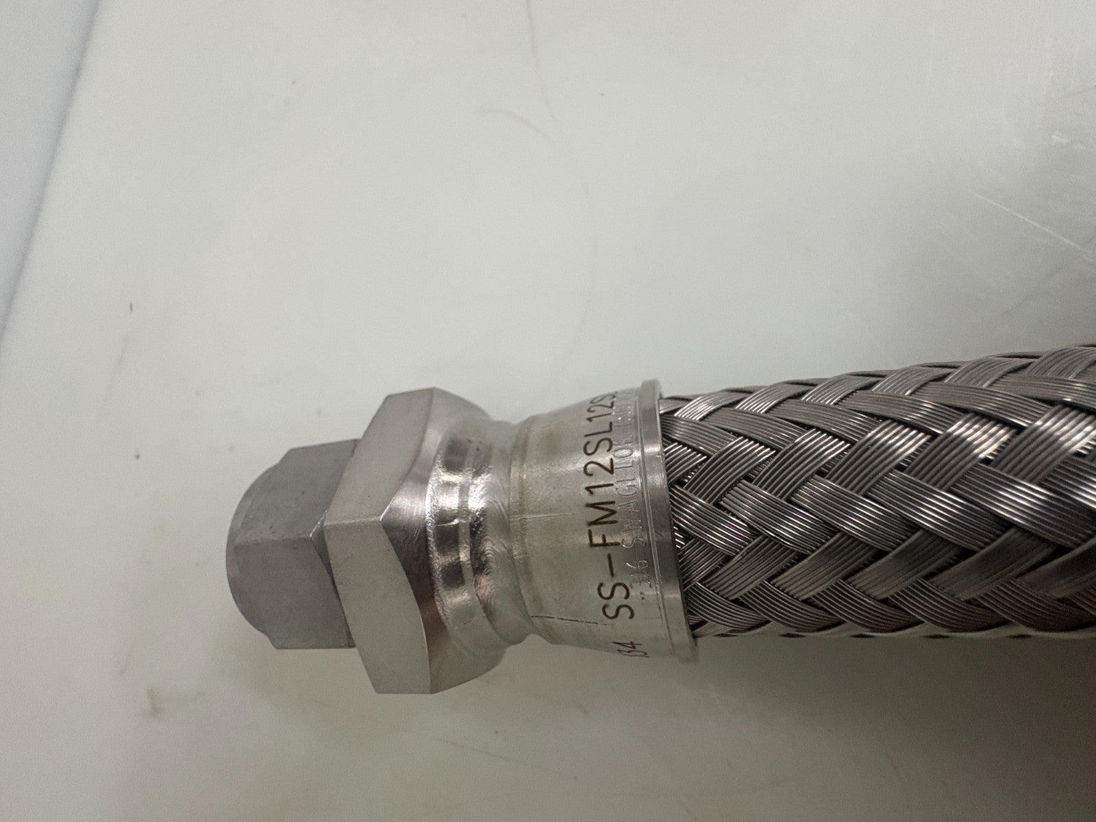 SWAGELOK S.STEEL 3/4 FLEXIBLE HOSE SS-FM12SL12SL12-123