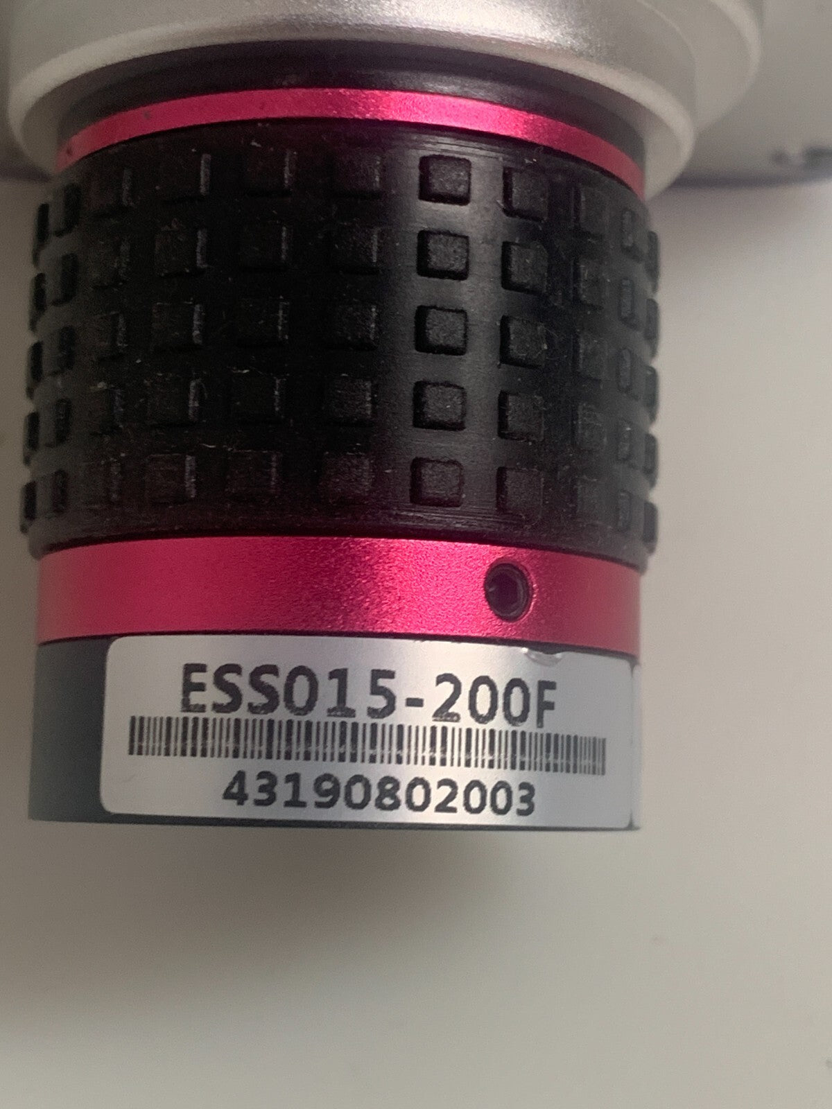 VIDEO CAMERA FULL HD ESS015-200F W/POWER SUPPLY AND CABLE
