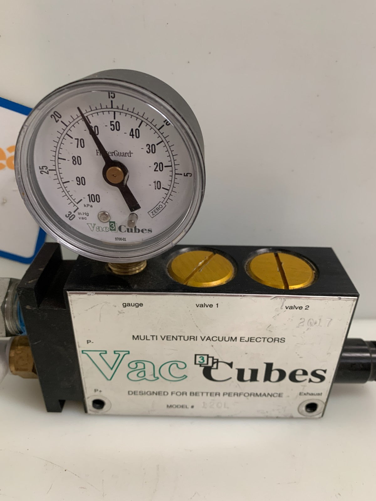 VAC CUBES  Model 120L Vacuum Ejector
