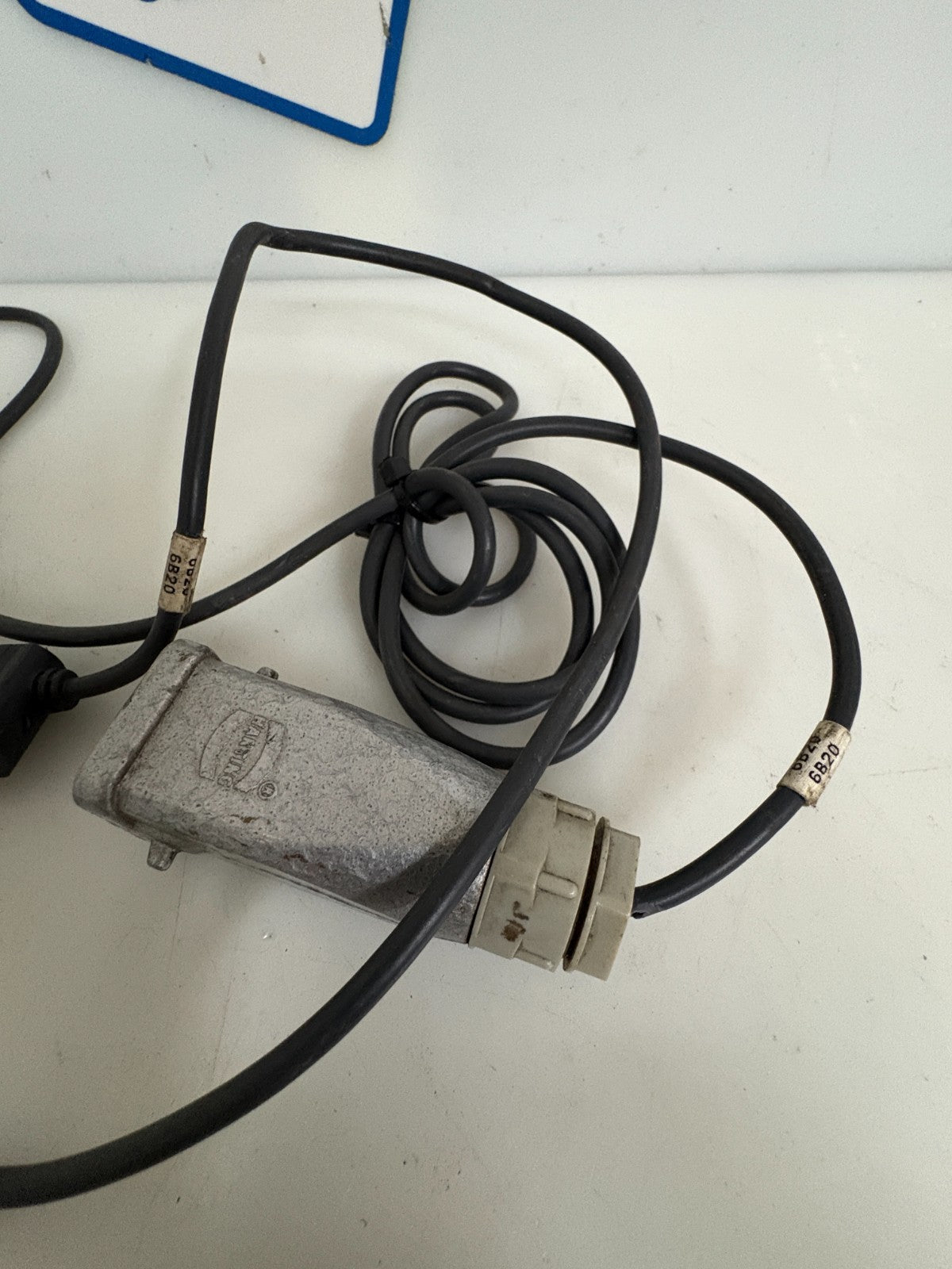 OMRON PHOTOELECTRIC SWITCH SENSOR E3S-AD31