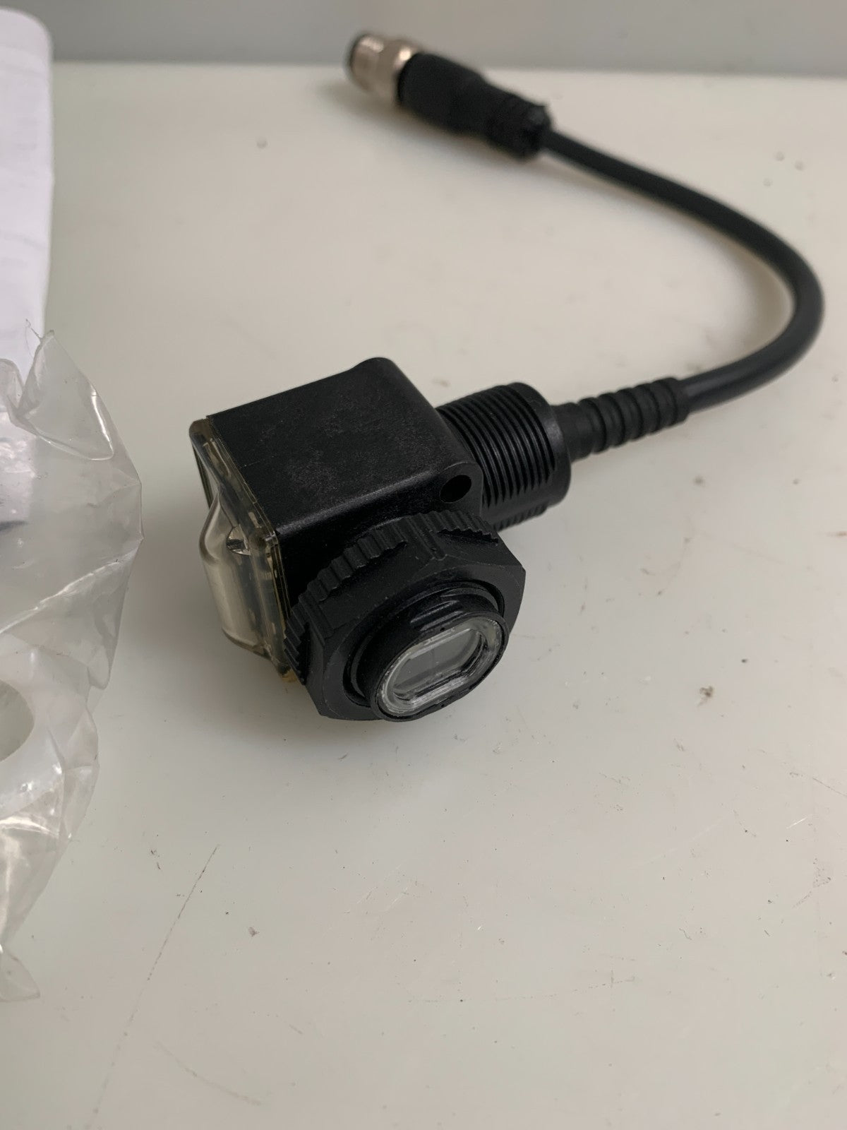 ALLEN BRADLEY  RightSight Sensors 4ZEF-P2MPB-F4