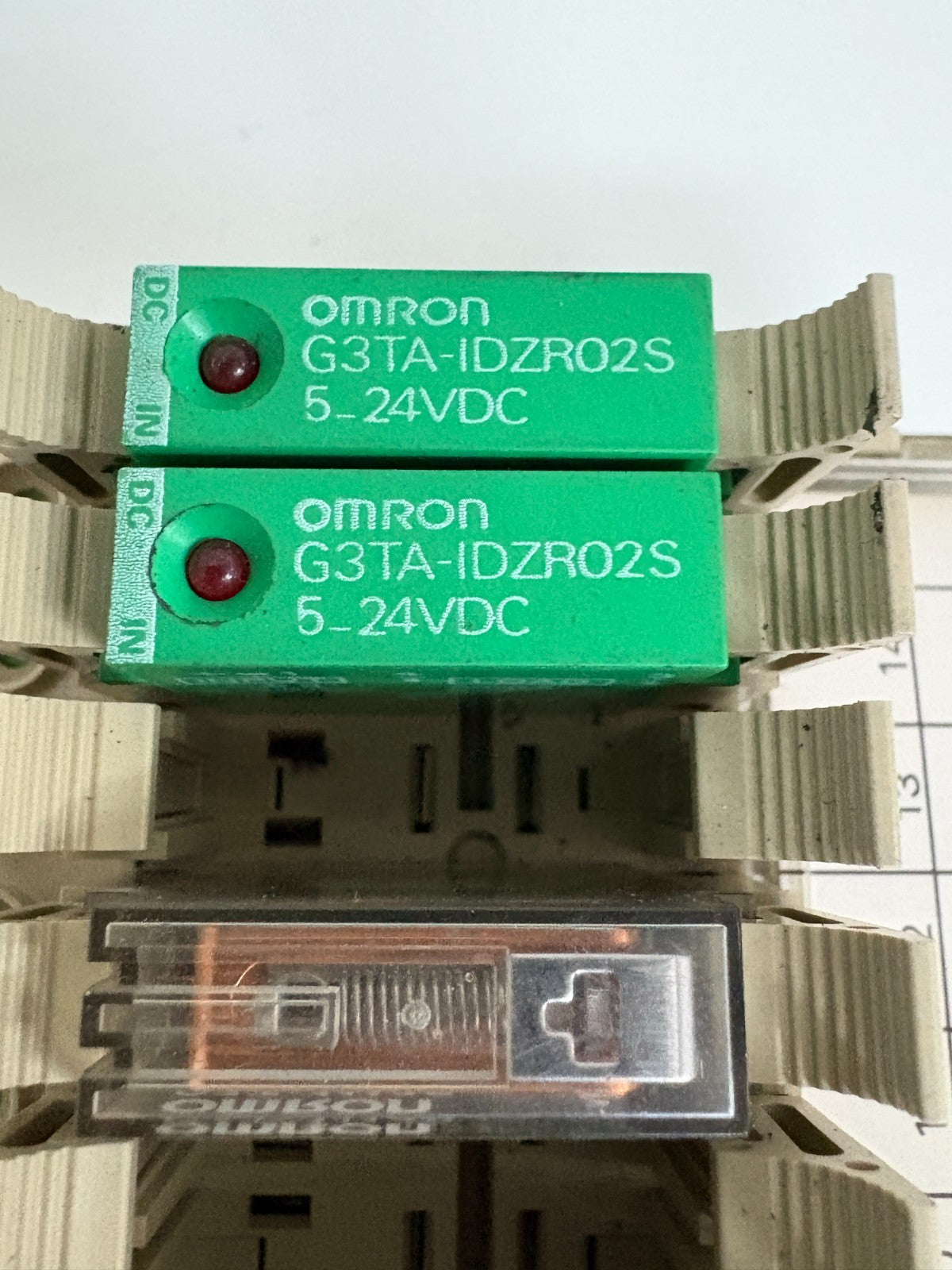OMRON 16 RELAY CHANNEL TERMINAL BLOCK W/13 RELAY G7TC-0C16