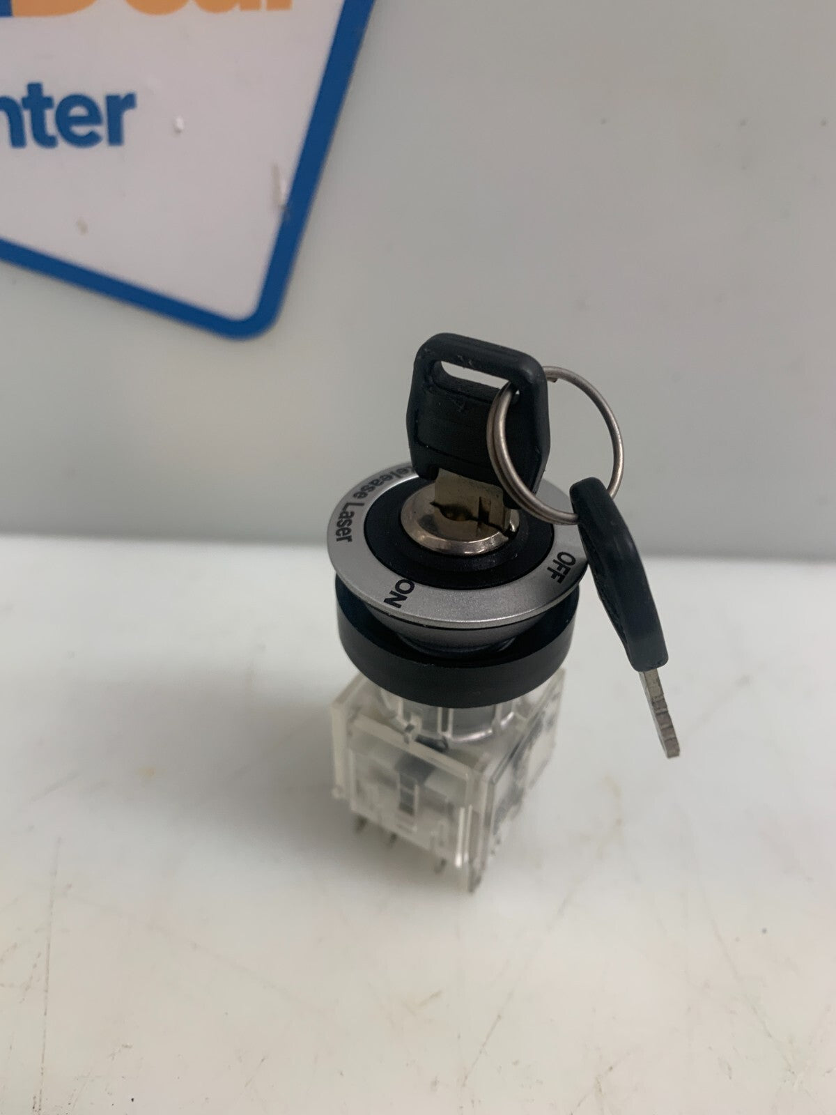 SCHLEGEL Laser Release Key Switch BT439 EN 61058 IEC 60947-5-1