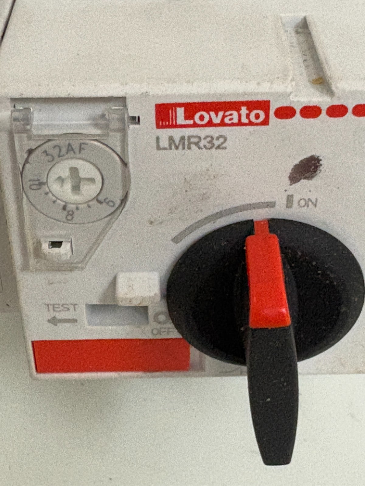 LOVATO MANUAL MOTOR CONTROLLER LMR32 W/LOVATO LMRX12 11