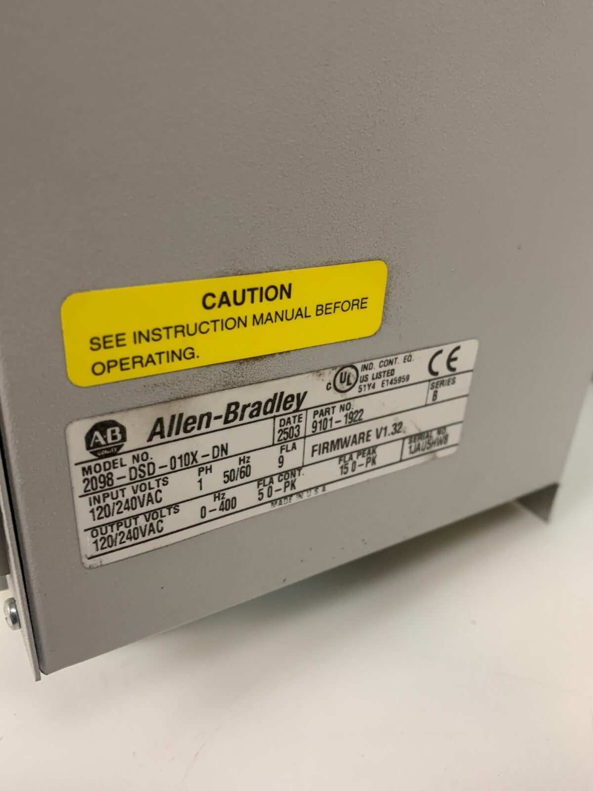 Allen Bradley 2098-DSD-010X-DN Ultra3000i Servo Drive Series B