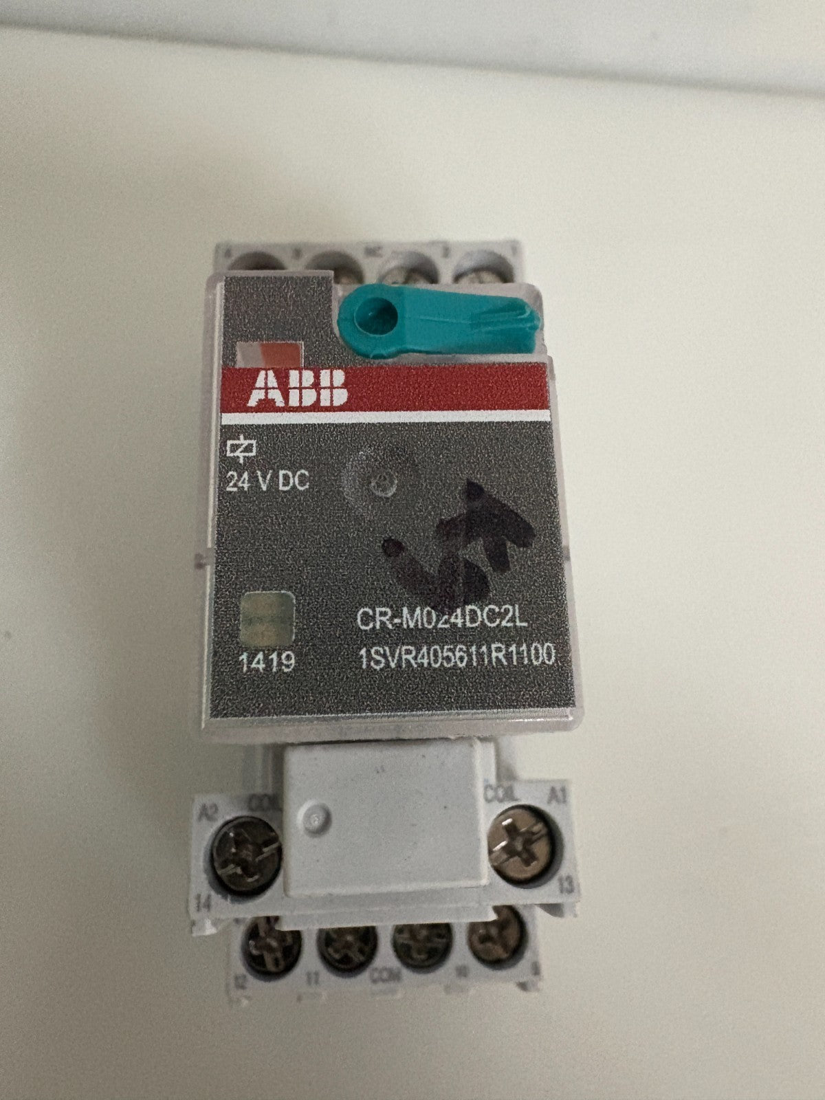 ABB RELAY MODULE CR-M024 DC2L W/ABB CR-M4SS BASE AND CR P/M22 PROTECTIVE MODULE