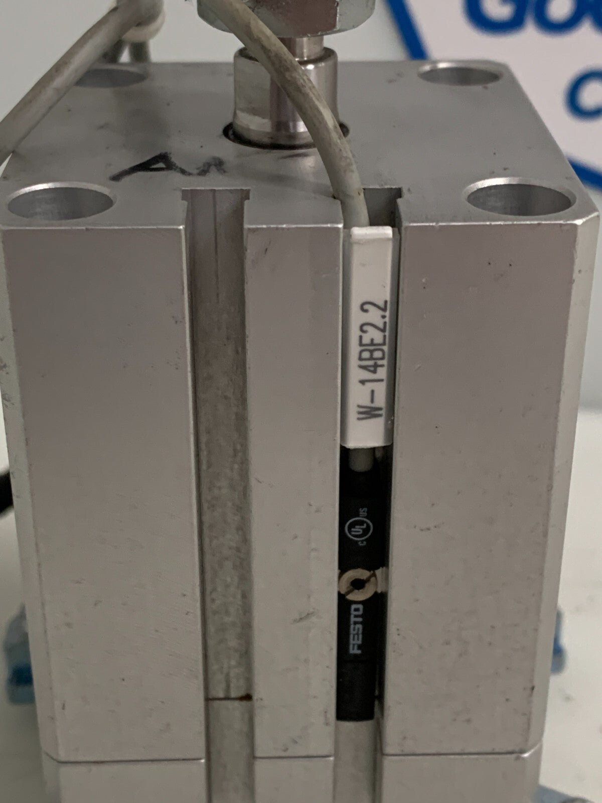MINITEC P30001/0 117.30 PNEUMATIC CYLINDER W/FESTO SENSOR - FITTING