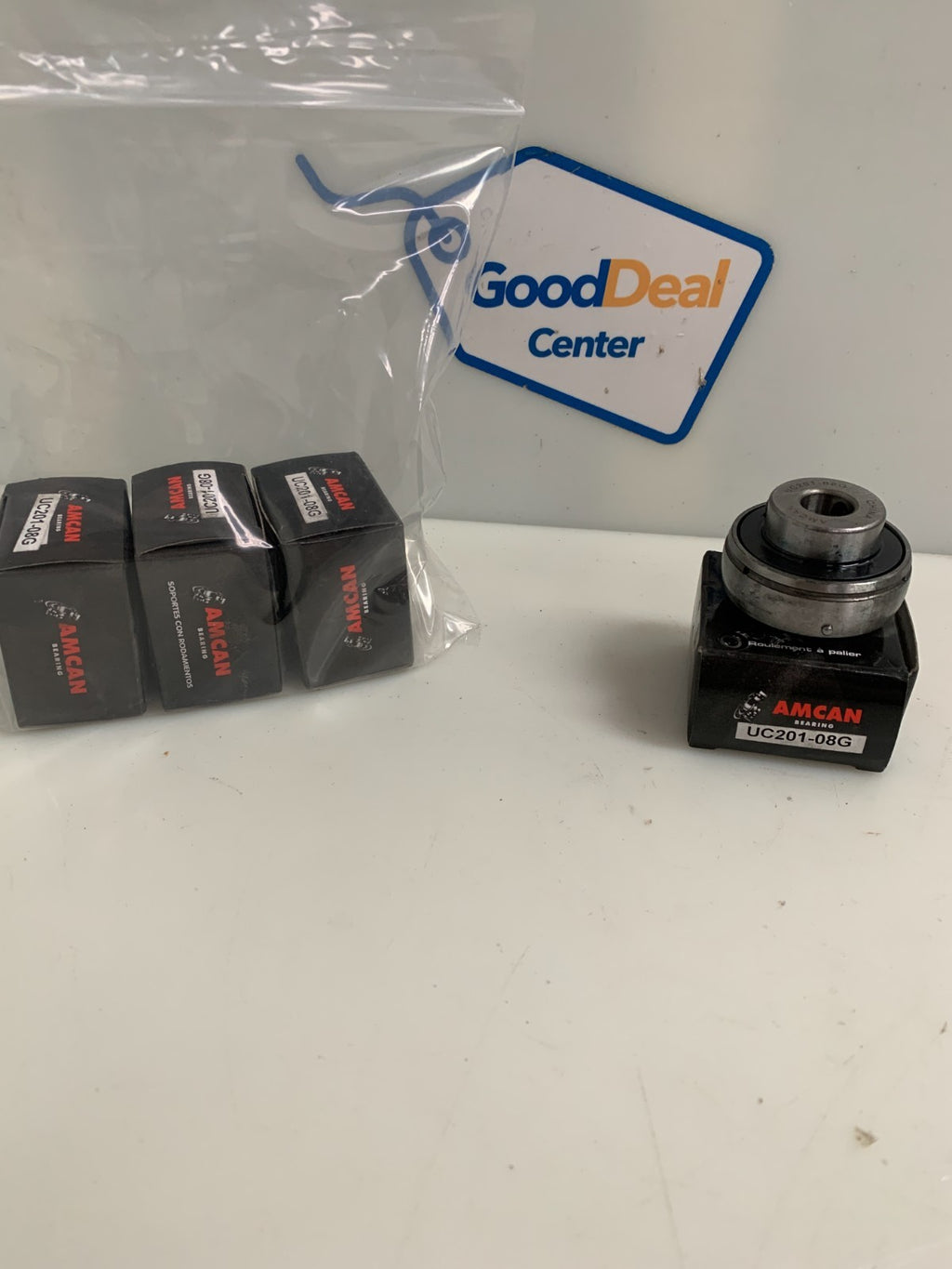 AMCAN   Bearing  UC201-08G   (Lot of 4)0