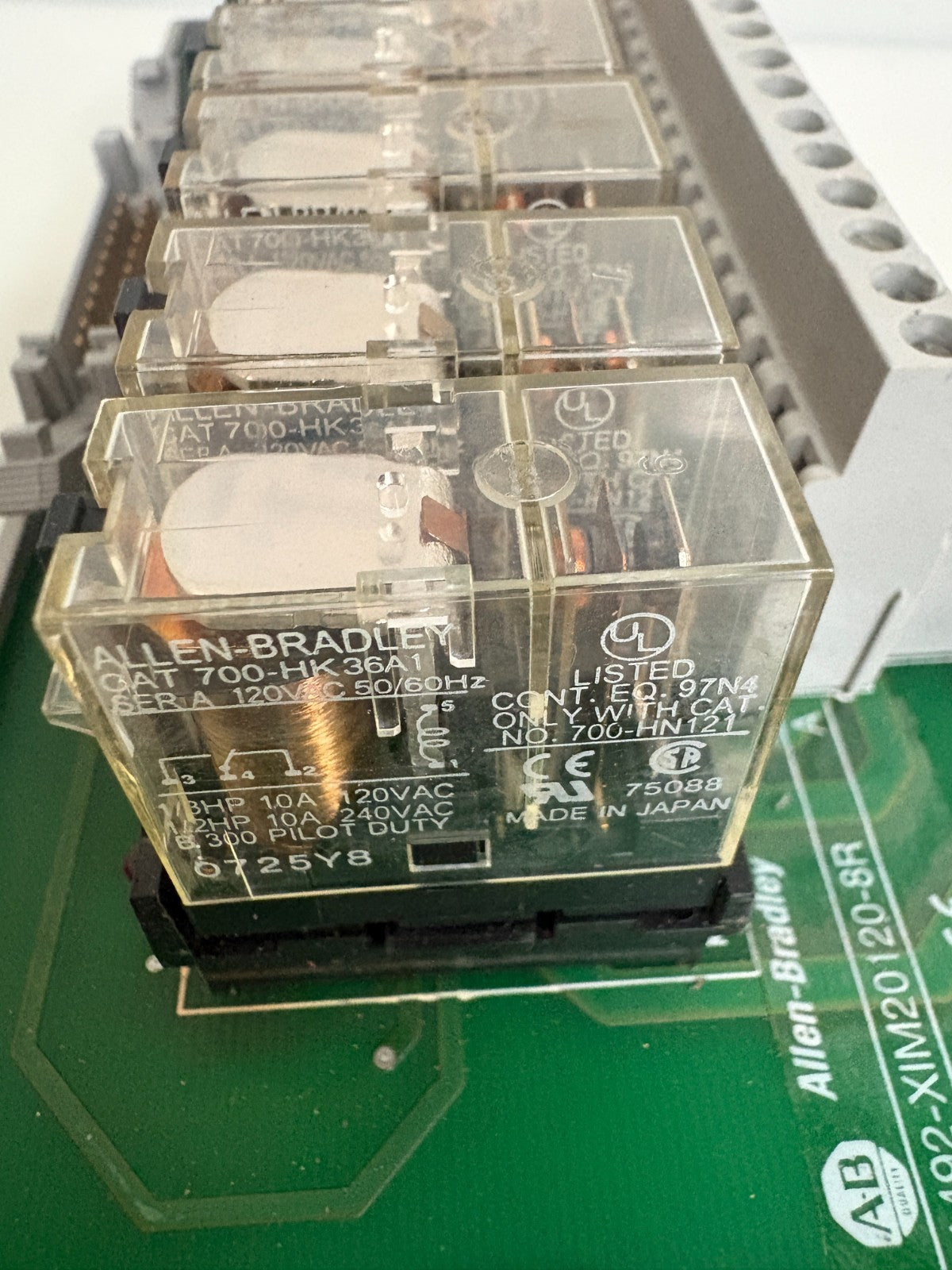 ALLEN BRADLEY RELAY MASTER MODULE 1492-XIM120-BR A