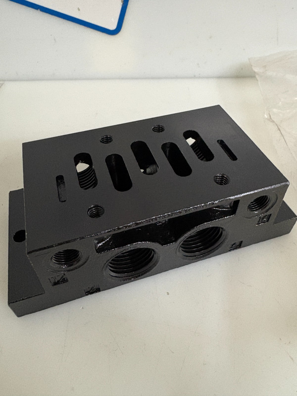 LOT OF 2 REXROTH MANIFOLD SUBBASE 902-F3ATF