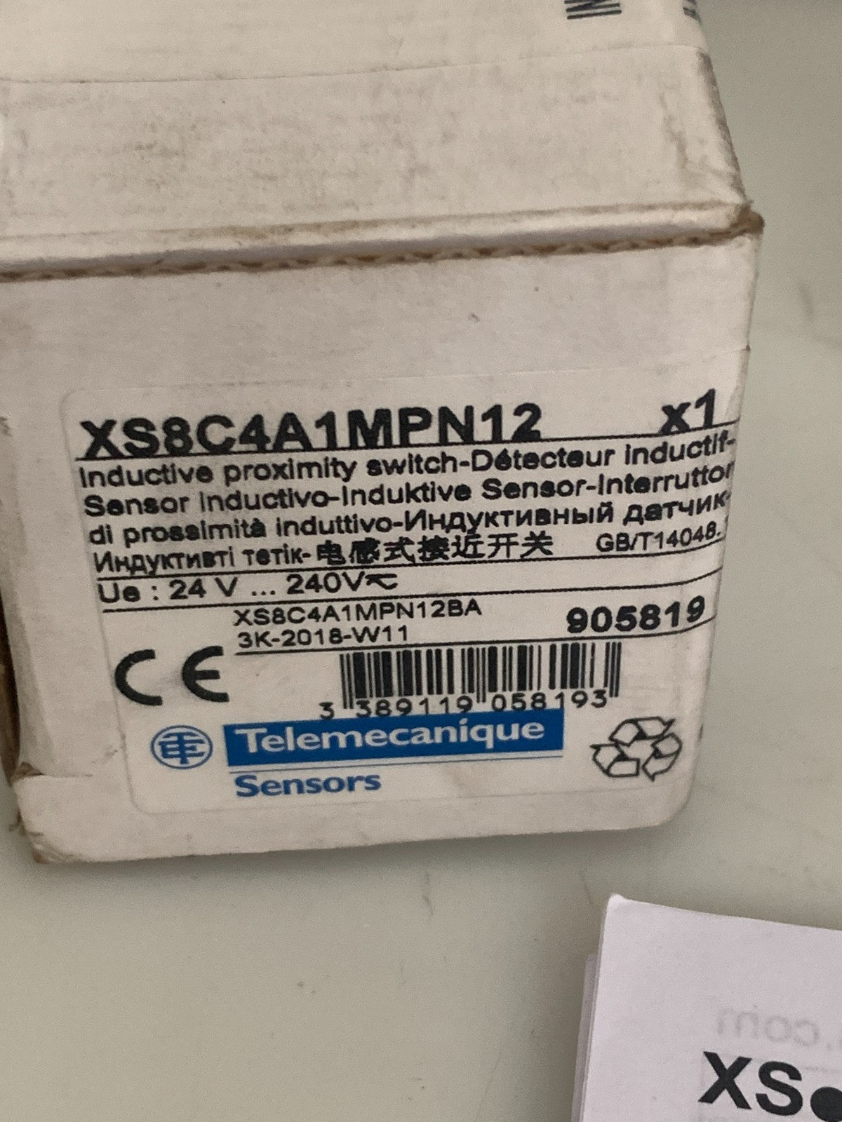 TELEMECANIQUE INDUCTIVE PROXIMITY SENSOR XS8C4A1MPN12