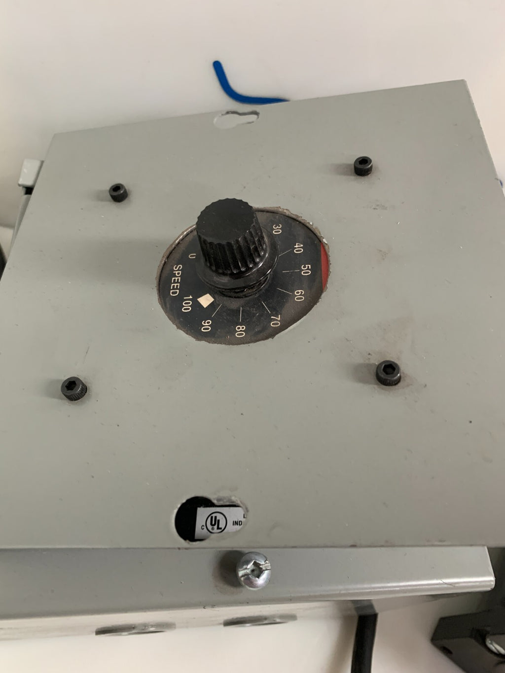DAYTON DC MOTOR 4Z140 1/8HP W/DAYTON SPEED CONTROL BOX 4Z827D