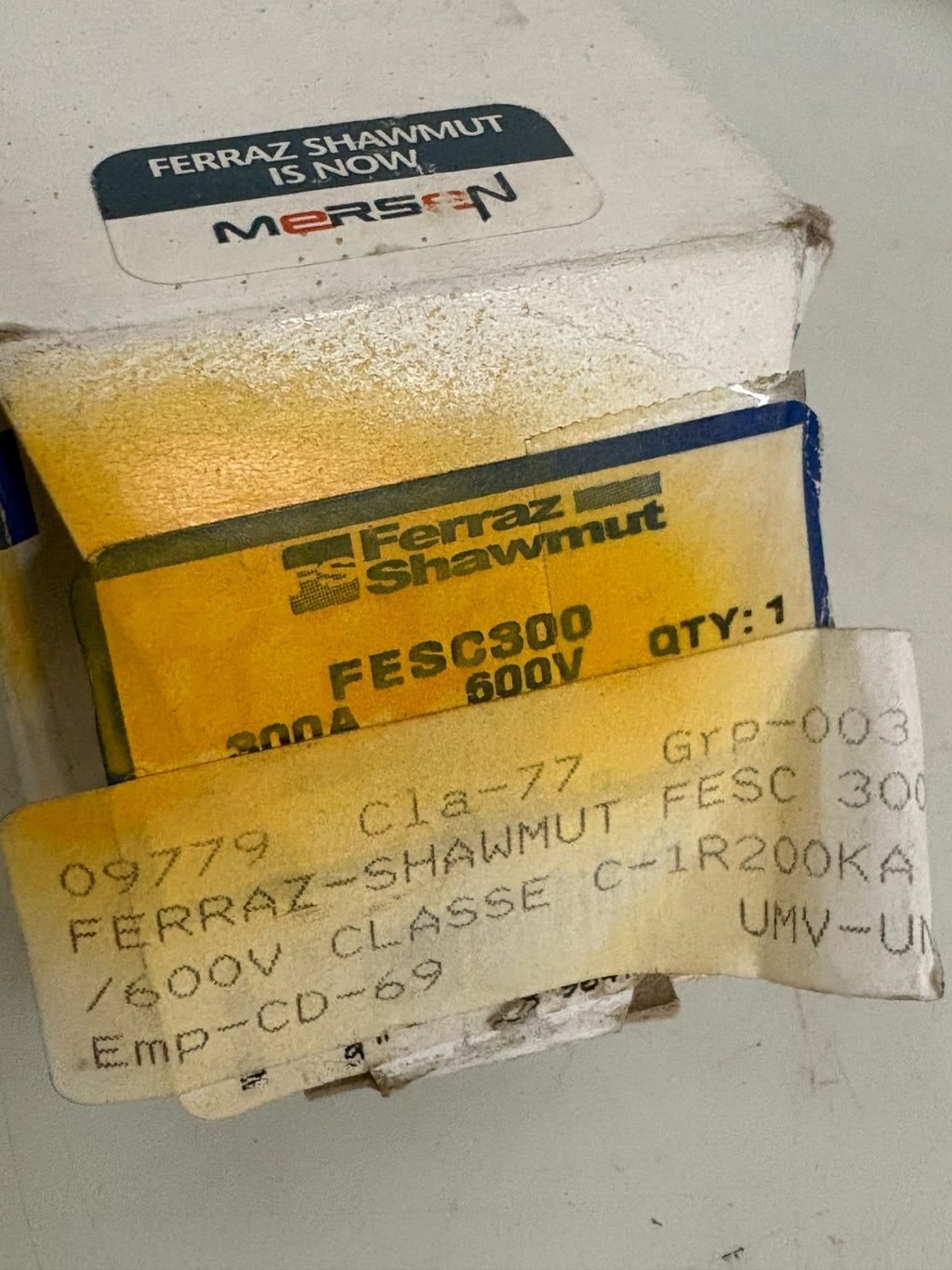 FERRAZ SHAWMUT 300 A FUSE FESC3002