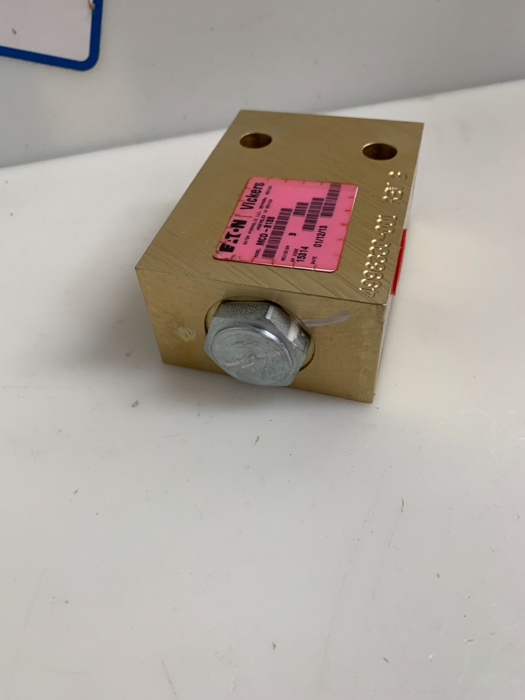 EATON VICKERS PNEUMATIC VALVE MCD-8188