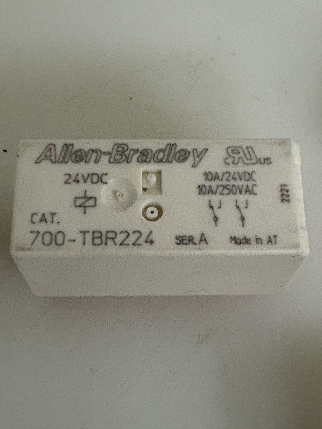 LOT OF 4 ALLEN BRADLEY OVERLOAD RELAY 700-TBR2241