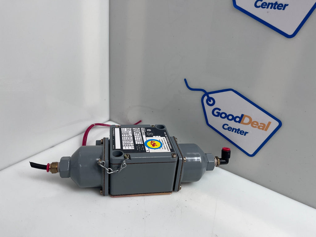 ALLEN-BRADLEY 836T-D460J SER A PRESSURE DIFFERENCE CONTROL SWITCH