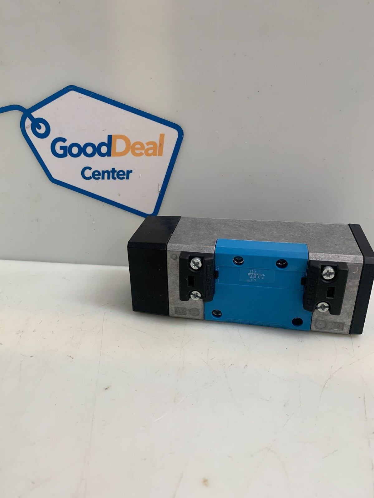 Festo VL-5/2-D-2-FR-C 151844 Pneumatic Valve0