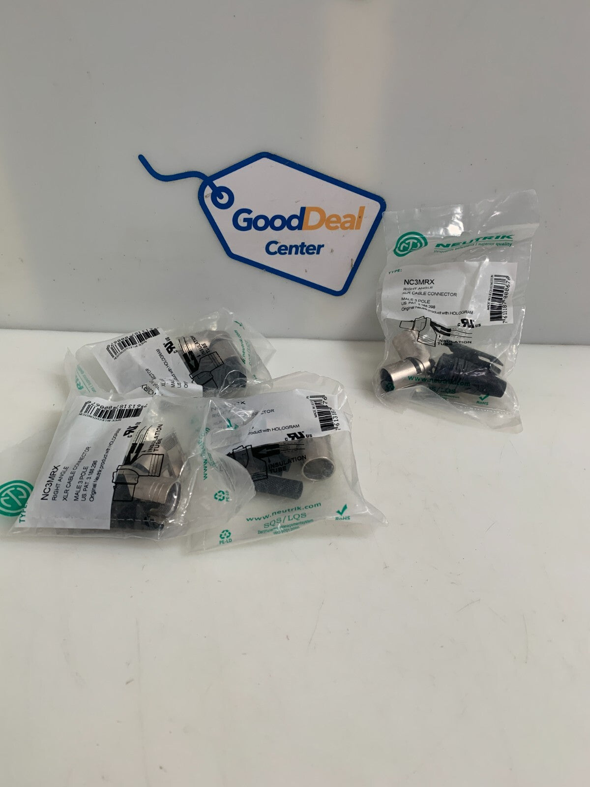 LOT OF 4 NEUTRIK NC3MRX RIGHT ANGLE XLR CABLE CONNECTOR