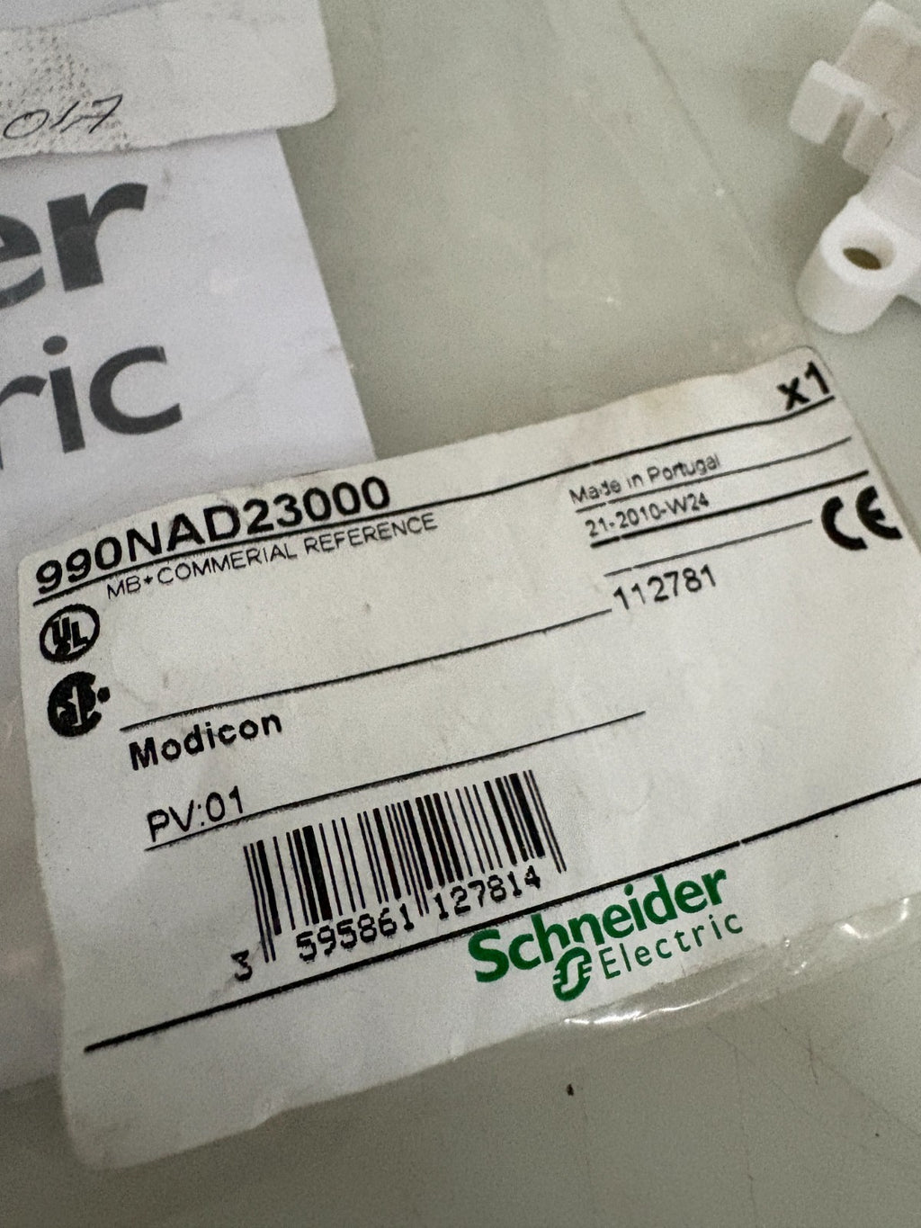 SCHNEIDER MUDBUS PLUS TAP MODICON 990NAD230004