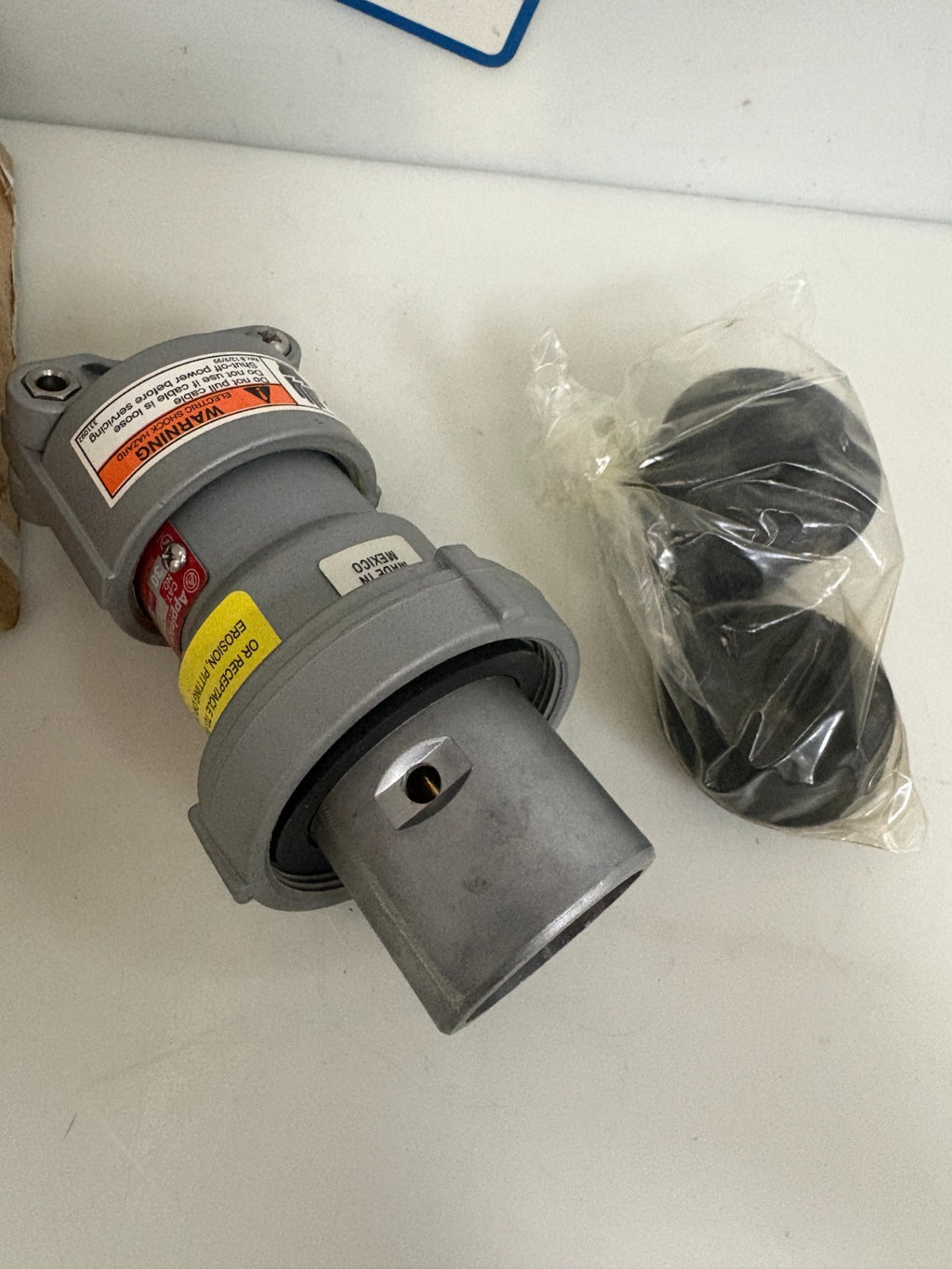 APPLETON ALUMINIUM 30 AMP POWERTITE CLAMPING RING PLUG 1
