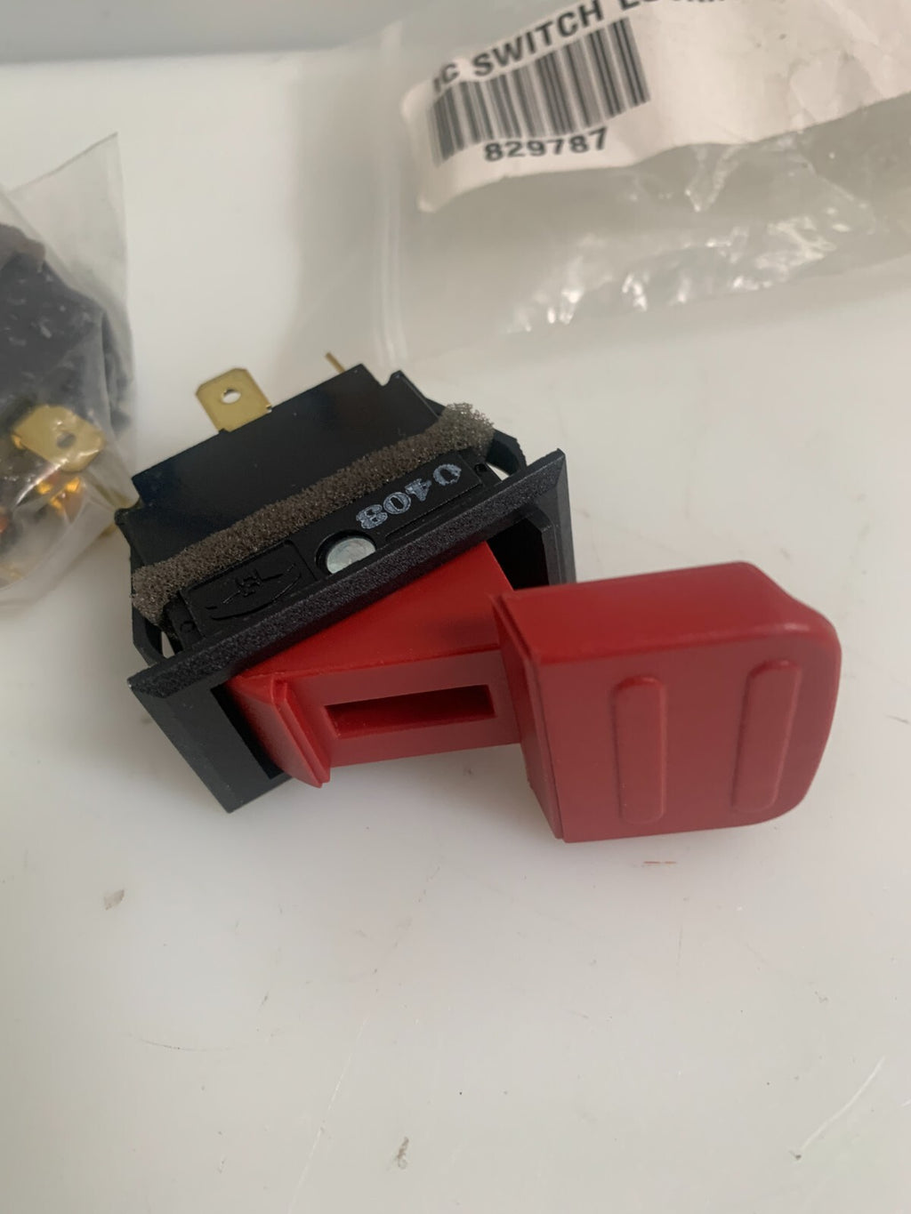 LOT OF 2 ROCKING 1C SWITCH LOCKING J-9301A
