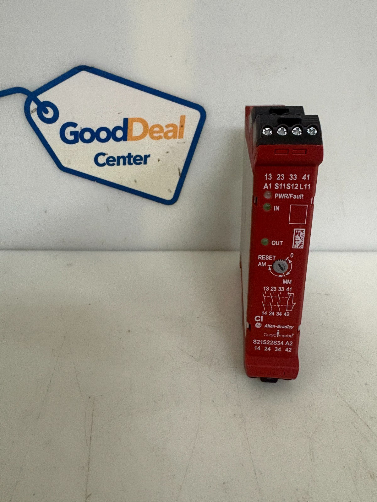 ALLEN BRADLEY GUARD MASTER SAFETY RELAY 440R-S13R2 SER A #1148650