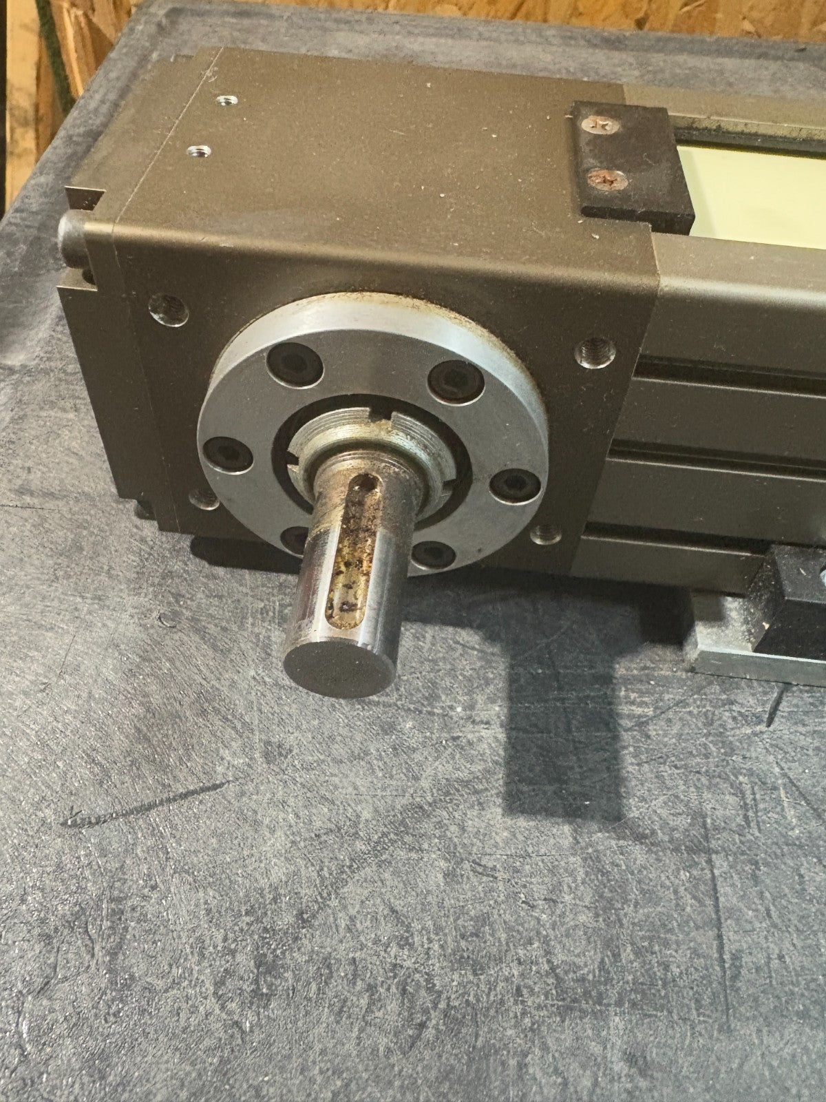 AMSLER & CO. DUAL SHAFT SLIDING ACTUATOR #1148-160-00/MA013