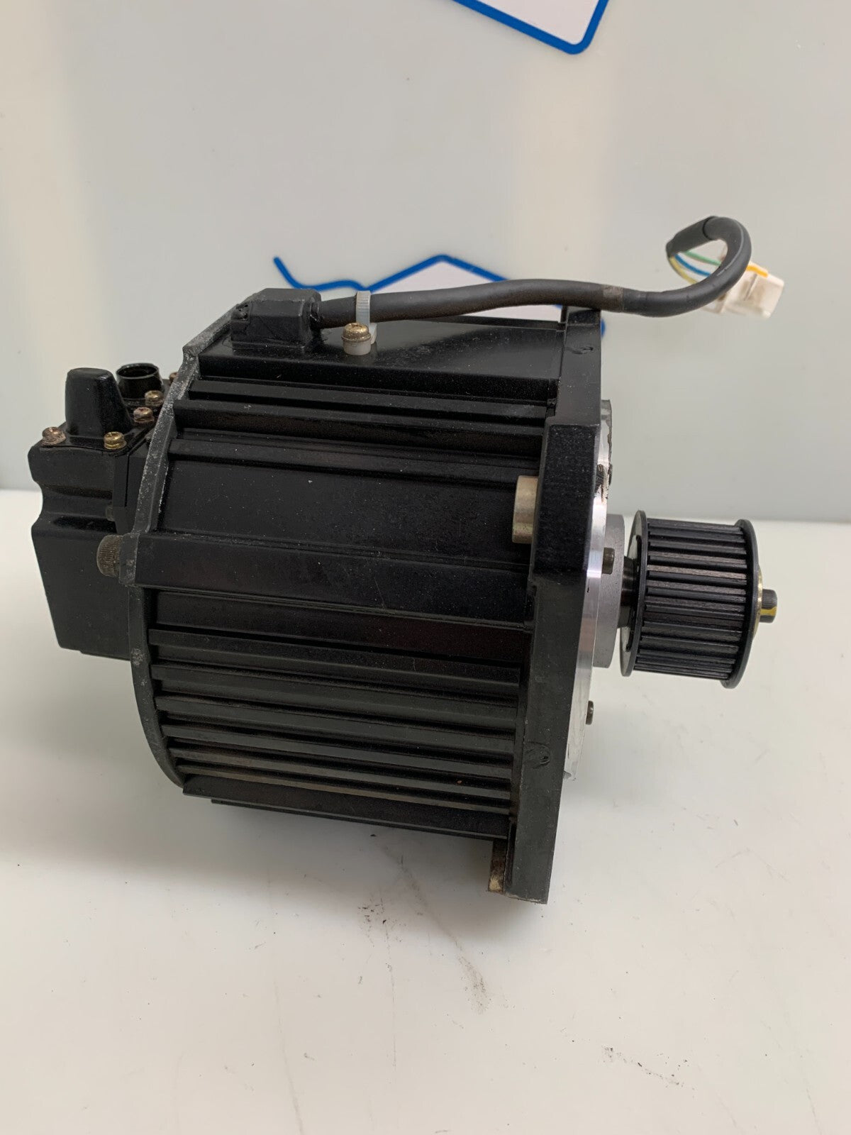 YASKAWA SGMRS-12A2B-YR11 SERVO MOTOR SGMRS12A2BYR11