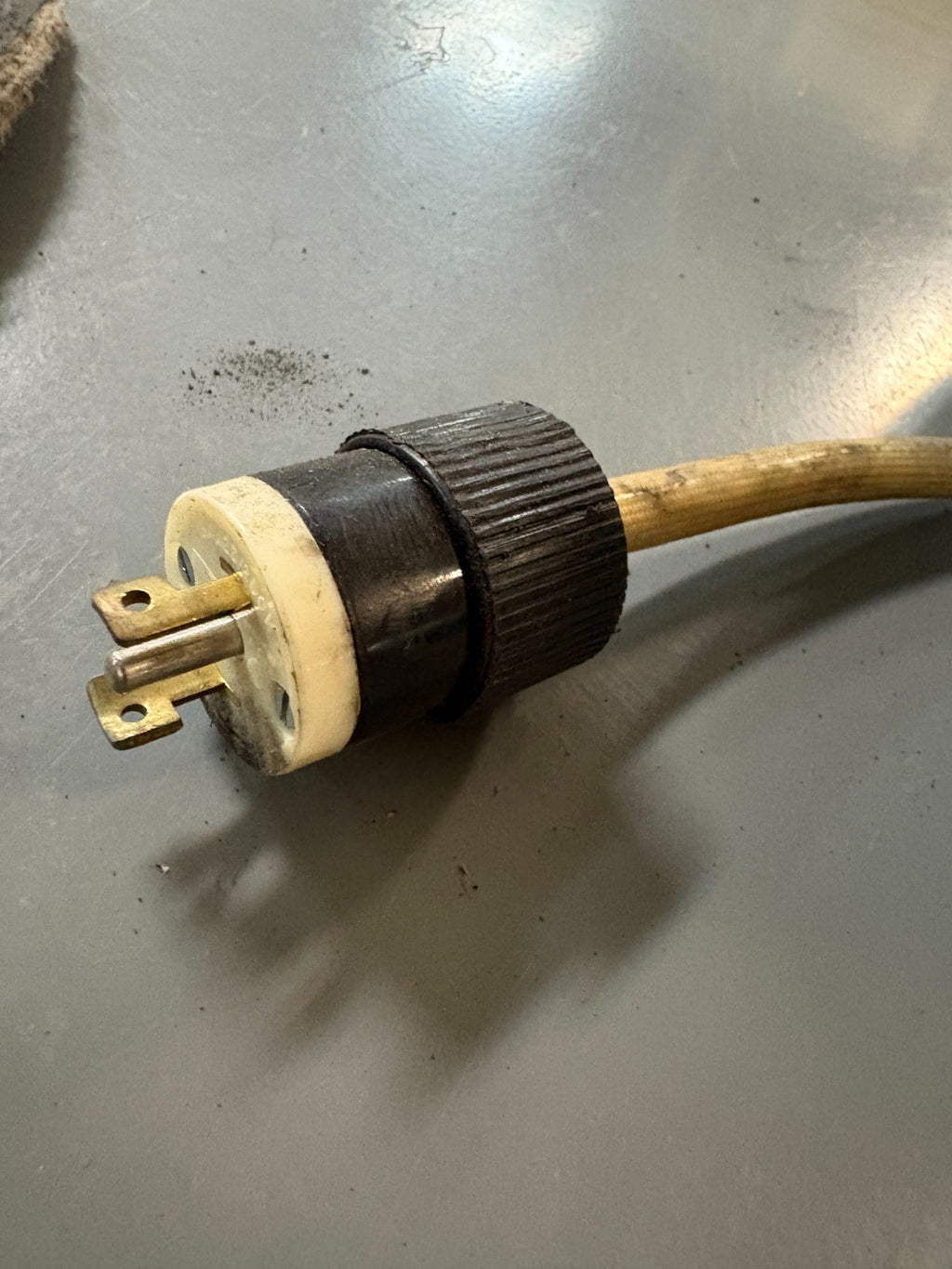 LEESON 1.5 HP MOTOR C145T17FK 41B G121051.00