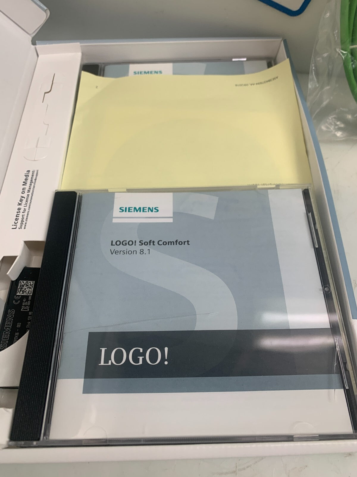 SIEMENS Simatic WinCC Basic V14 Software 6AV2100-0AA04-0AA5