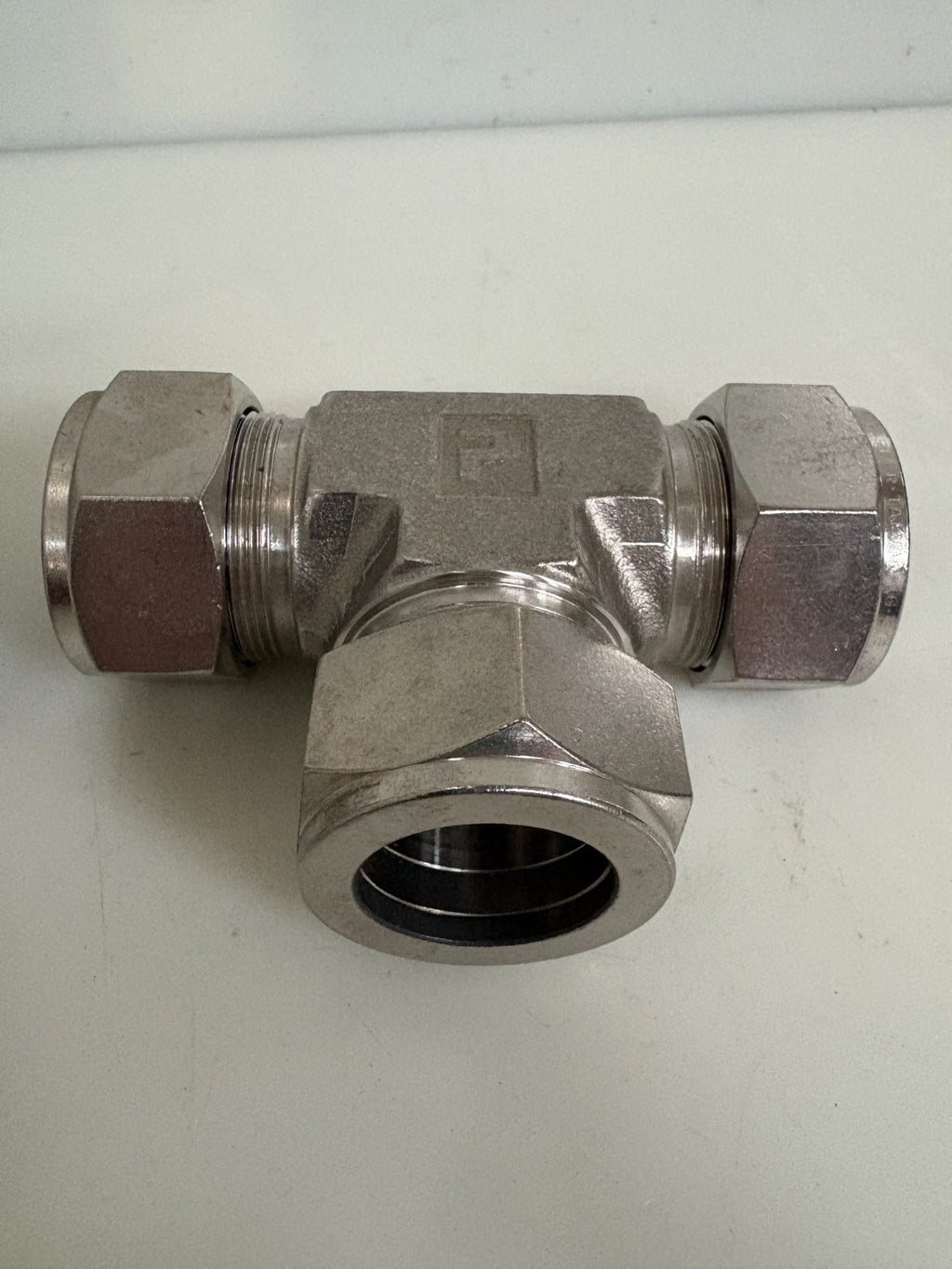 LOT OF 2 PARKER S.STEEL 1" TUBE UNION TEE 16-16-16 JBZ-SS