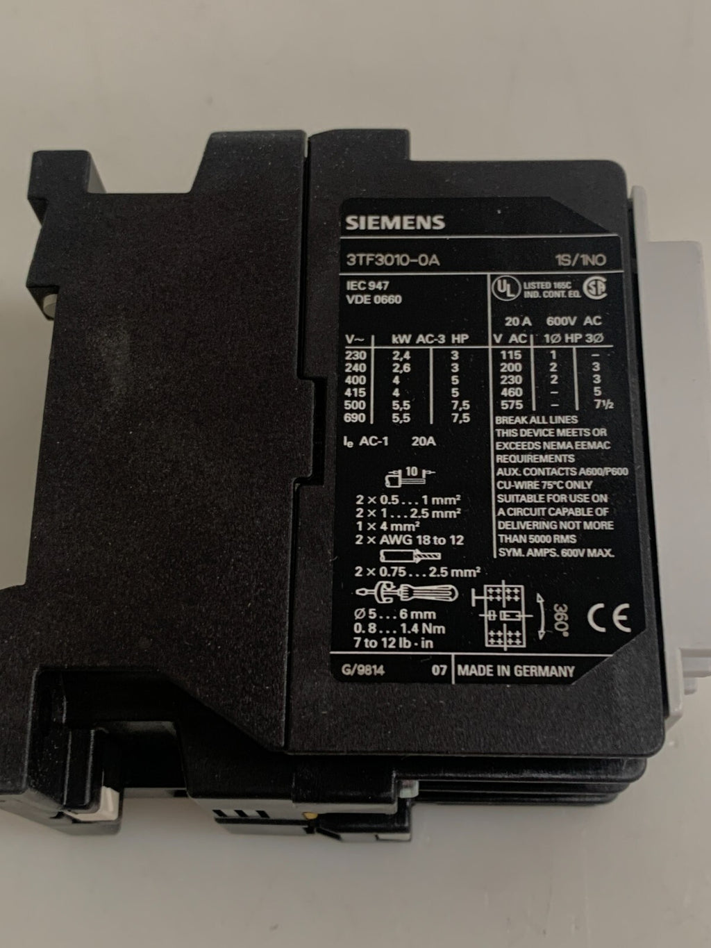 SIEMENS AC-3 4KW 400/380V CONTACTOR 3TF30 10-OAK6