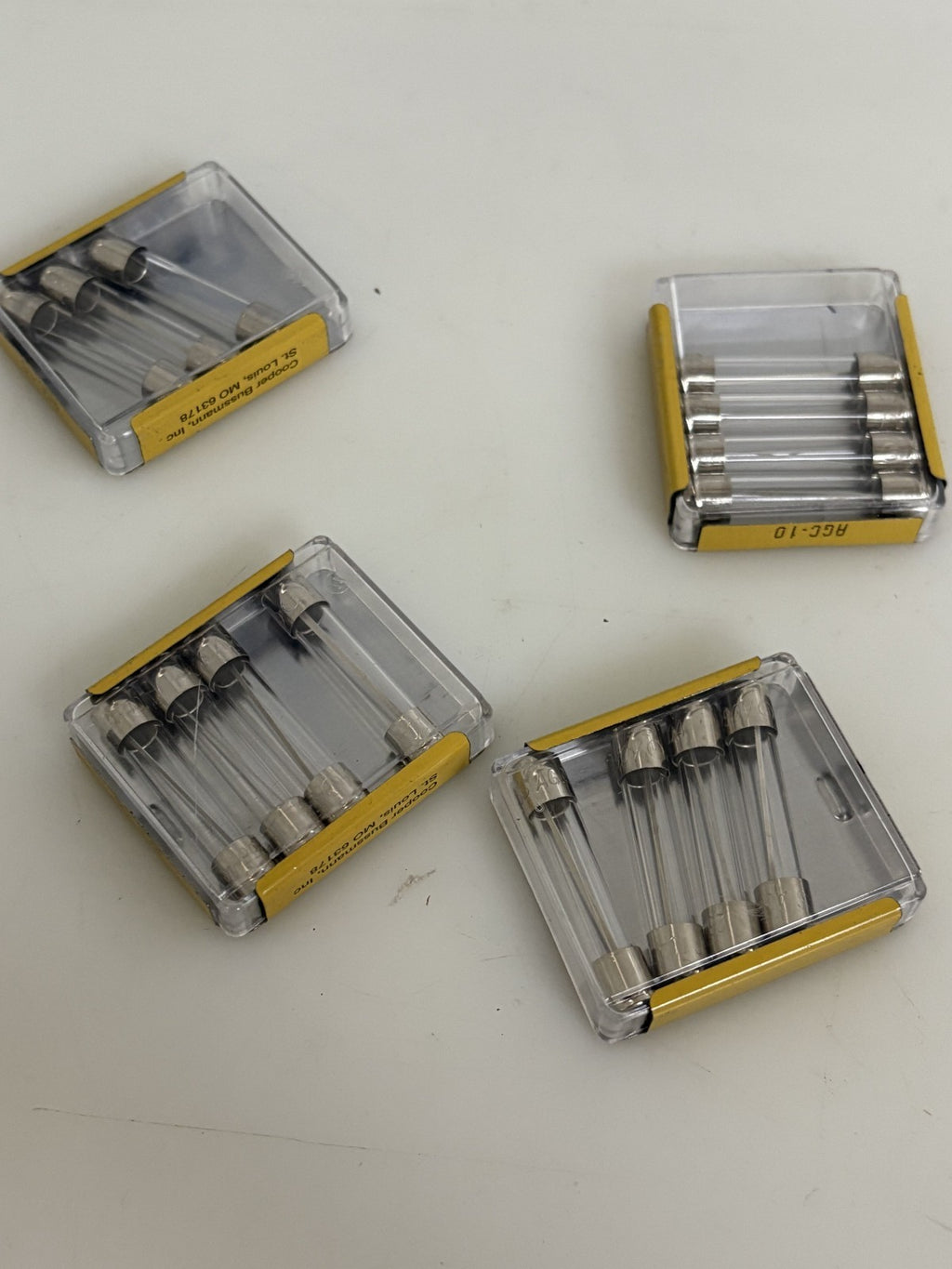 BUSS FUSES AGC-10 15 FUSES TOTAL