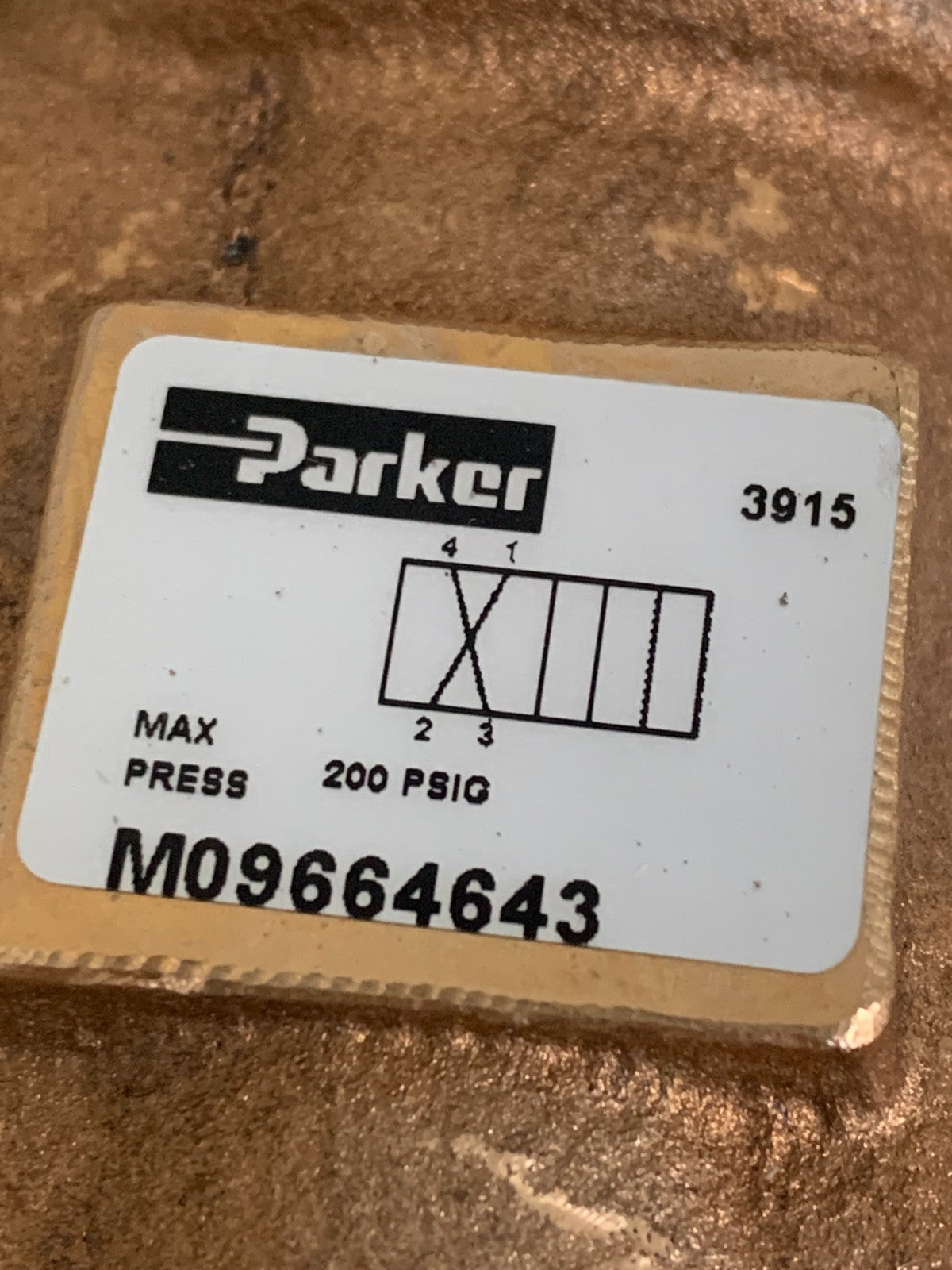 PARKER SCHRADER 4 WAY 3/4" MANUAL VALVE MO9664643