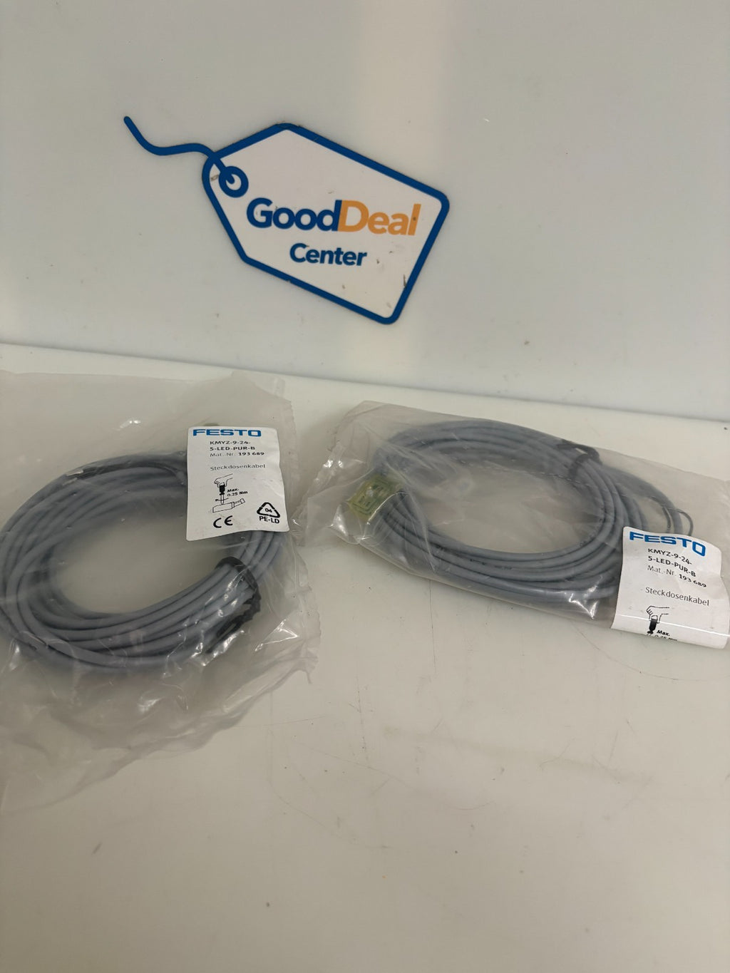 LOT OF 2 FESTO KMYZ-9-24-5-LED-PUR-B #1936890