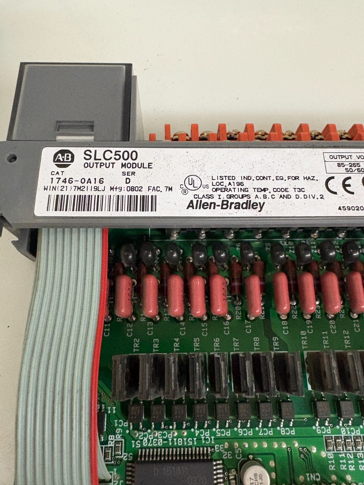 ALLEN BRADLEY OUTPUT MODULE 1746-0A16 SER D3
