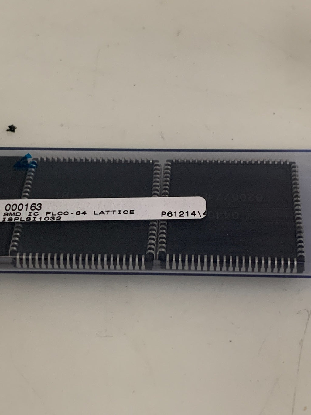 LOT OF 2 LATTICE SEMI CONDUCTOR ISPLSI 1032 60LJI
