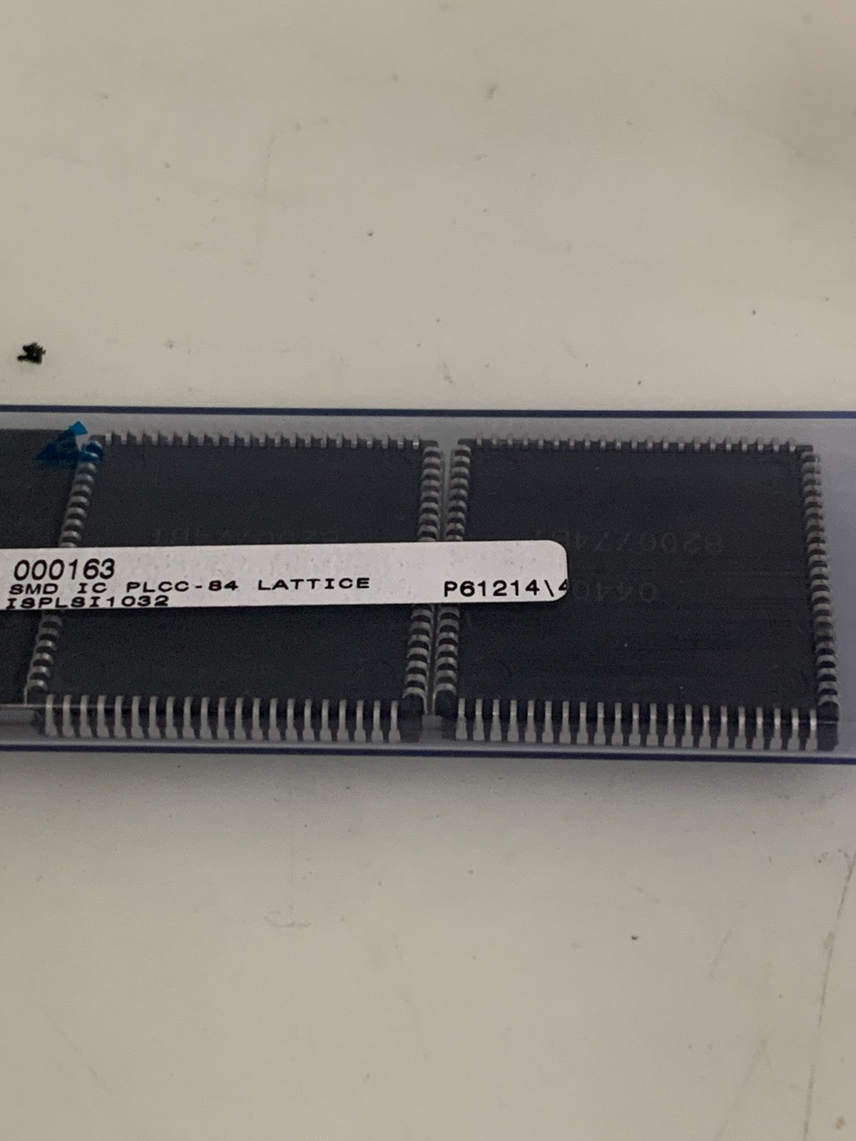 LOT OF 2 LATTICE SEMI CONDUCTOR ISPLSI 1032 60LJI