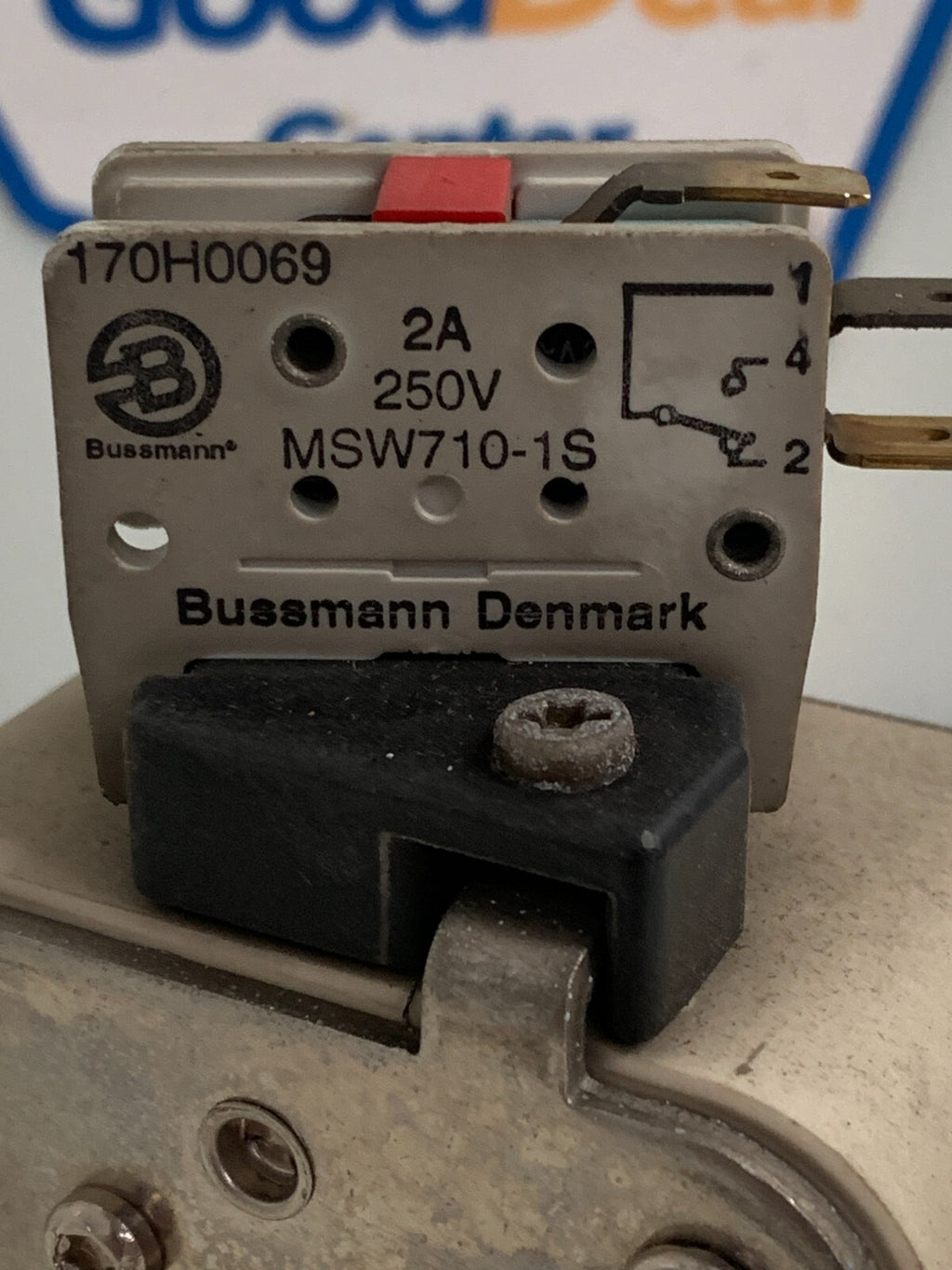BUSSMAN FUSE 1250 A 660V 170M6466 W/BUSSMAN 170H0069 2 A 250V NSW710-1S2