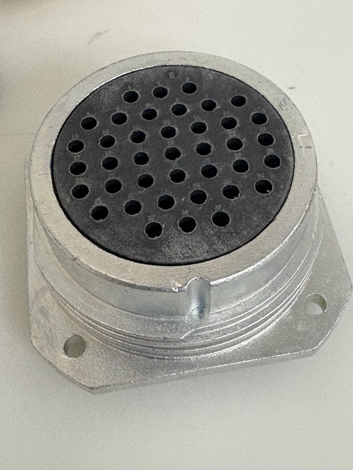 AMPHENOL SOCAPEX CIRCULAR CONNECTOR SX SLX EF 439 R 14-09