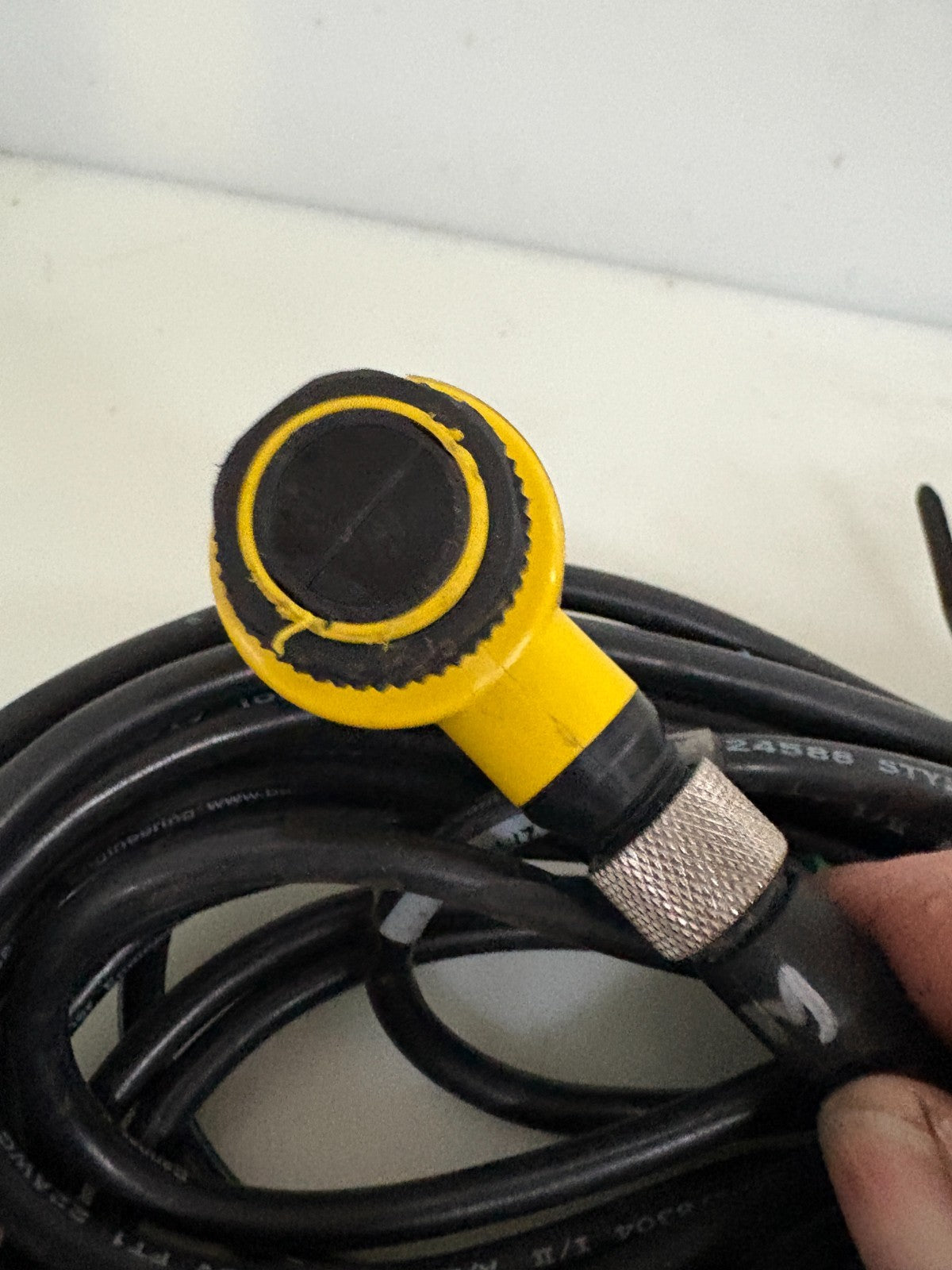 LOT OF 2 BANNER PHOTOELECTRIC SENSOR T18SP6DQ W/CABLE2