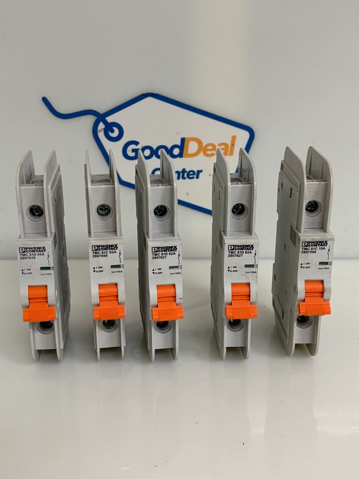 PHOENIX CONTACT CIRCUIT BREAKER MIX LOT 3X TMC 81D 02 A  1X TMC 81D 05 A