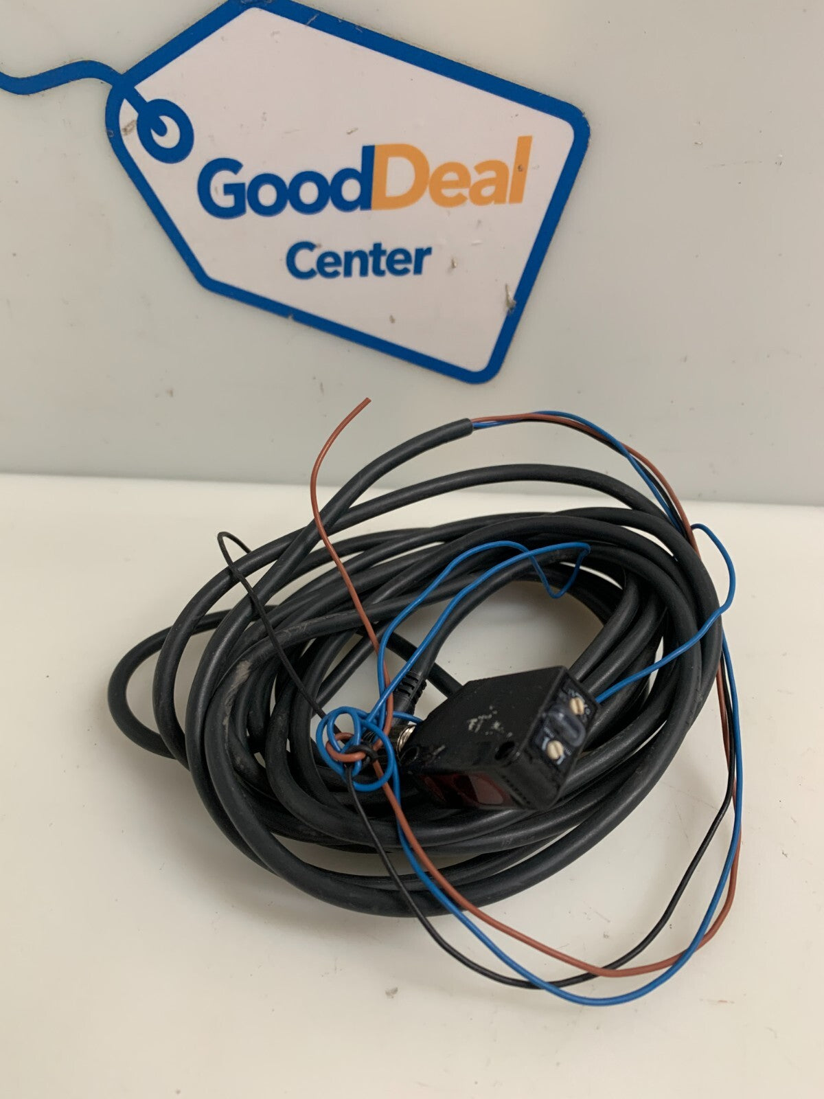 OMRON SENSOR W/CABLE E32-LS86