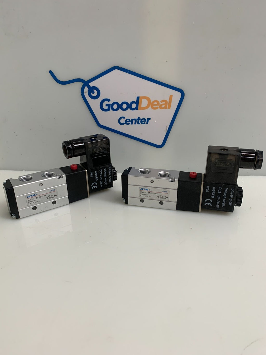 AIRTAC  Solenoid Valve  4N210-08  (Lot of 2)