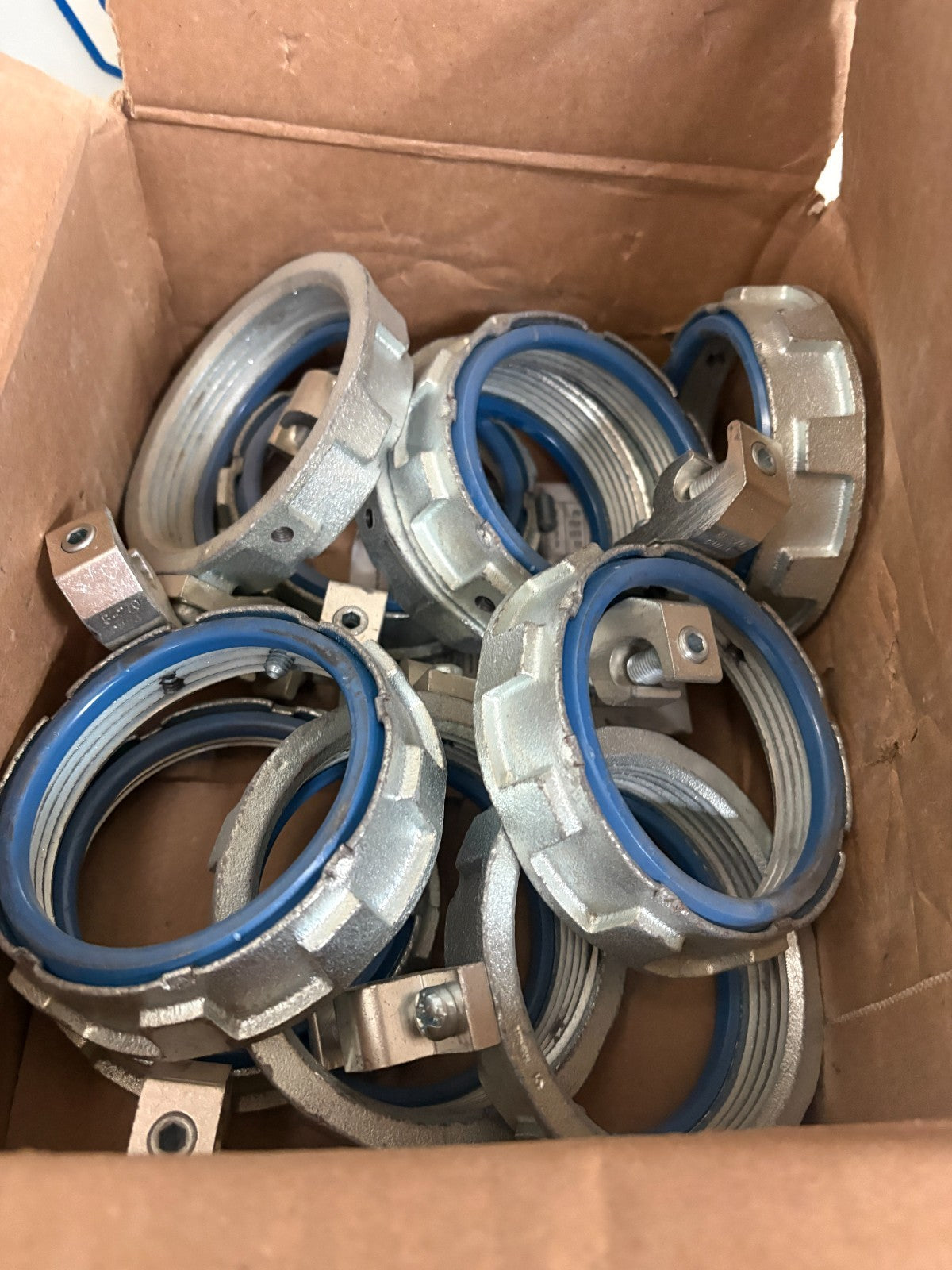 ABB THOMAS & BETTS 3" GROUNDING BUSHING INSULATED LAY-IN-LUG #3887 10 PER BOX3