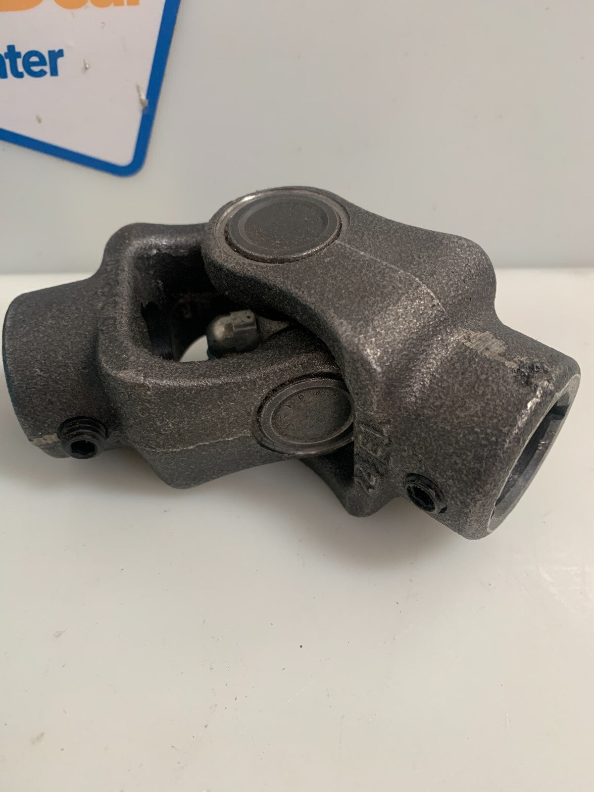 NEAPCO POWER TAKE OFF YOKE AND UNIVERSAL JOINT ASS. 11-3985