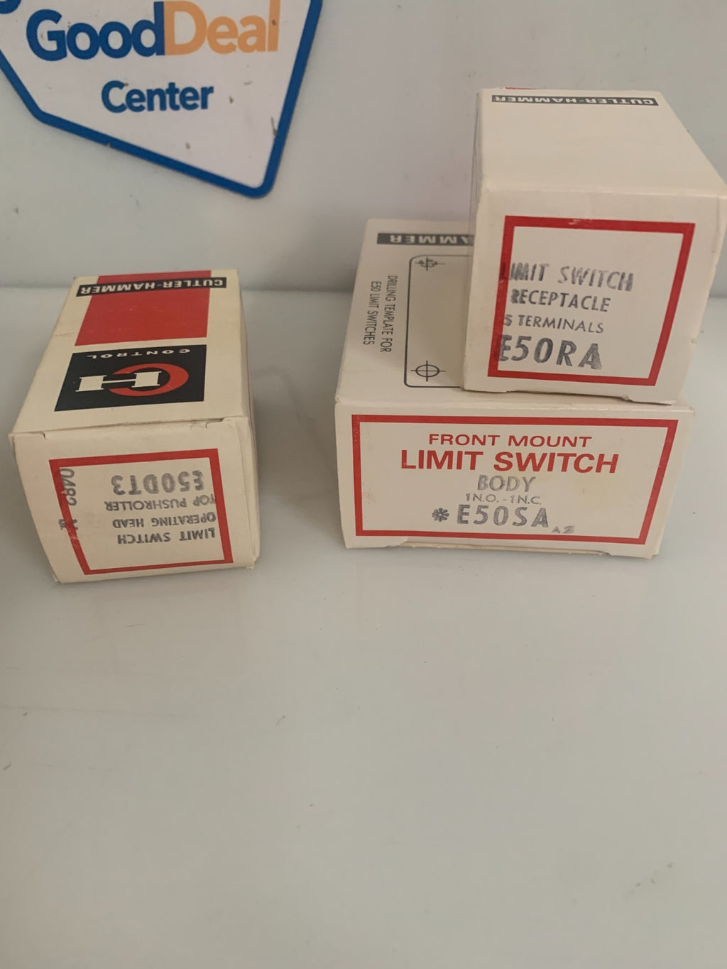 CUTTLER HAMMER LIMIT SWITCH E50 AT3