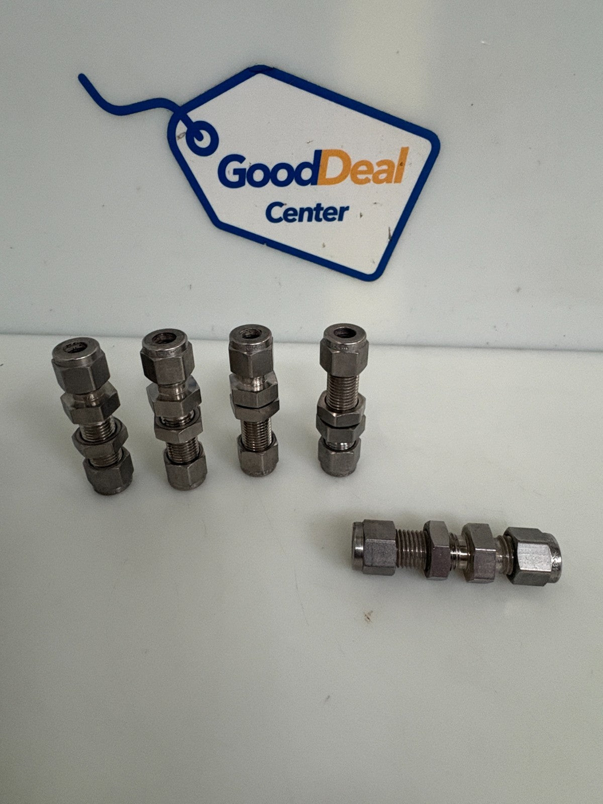 LOT OF 5 SWAGELOK S STEEL TUBE UNION 1/4" X 1/4" 316-S3Z